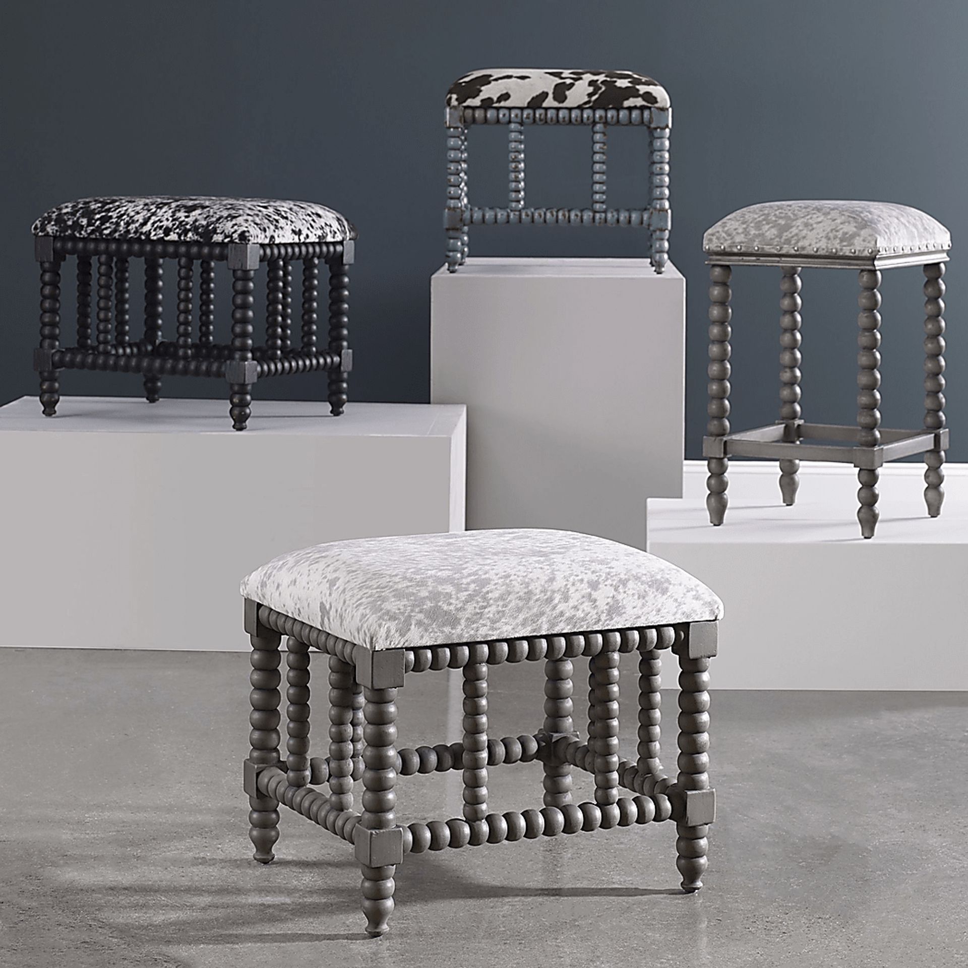 Beishy Gray Accent Bench - Image 3