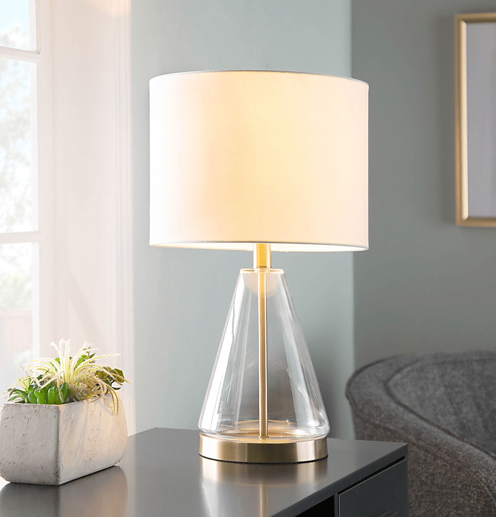 Belclare Glass Table Lamp - Image 9
