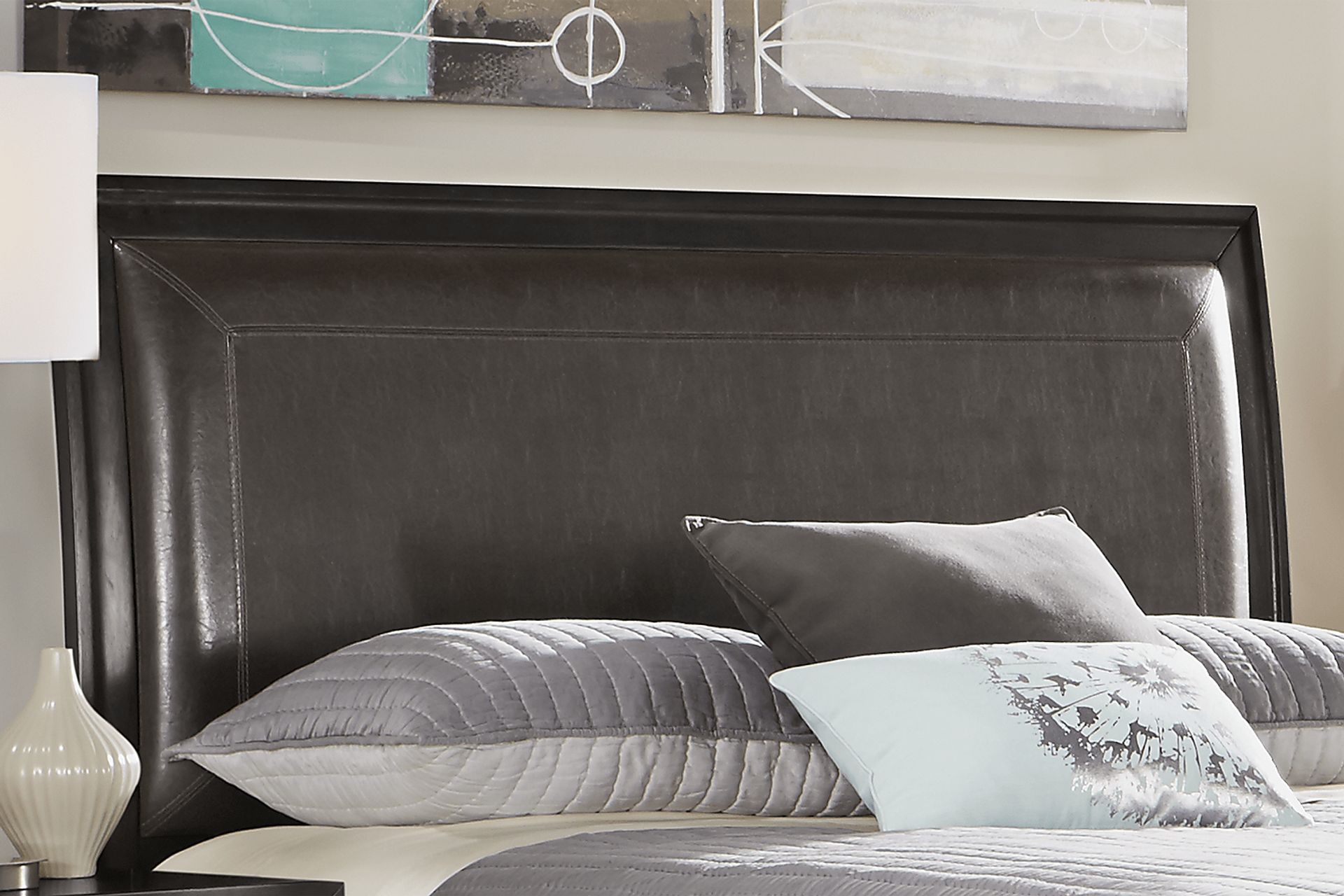Belcourt Black 5 Pc King Upholstered Sleigh Arch Bedroom - Image 4