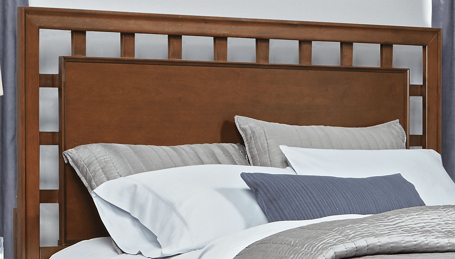 Belcourt Brown Cherry Finish 5 Pc King Lattice Arch Bedroom - Image 4