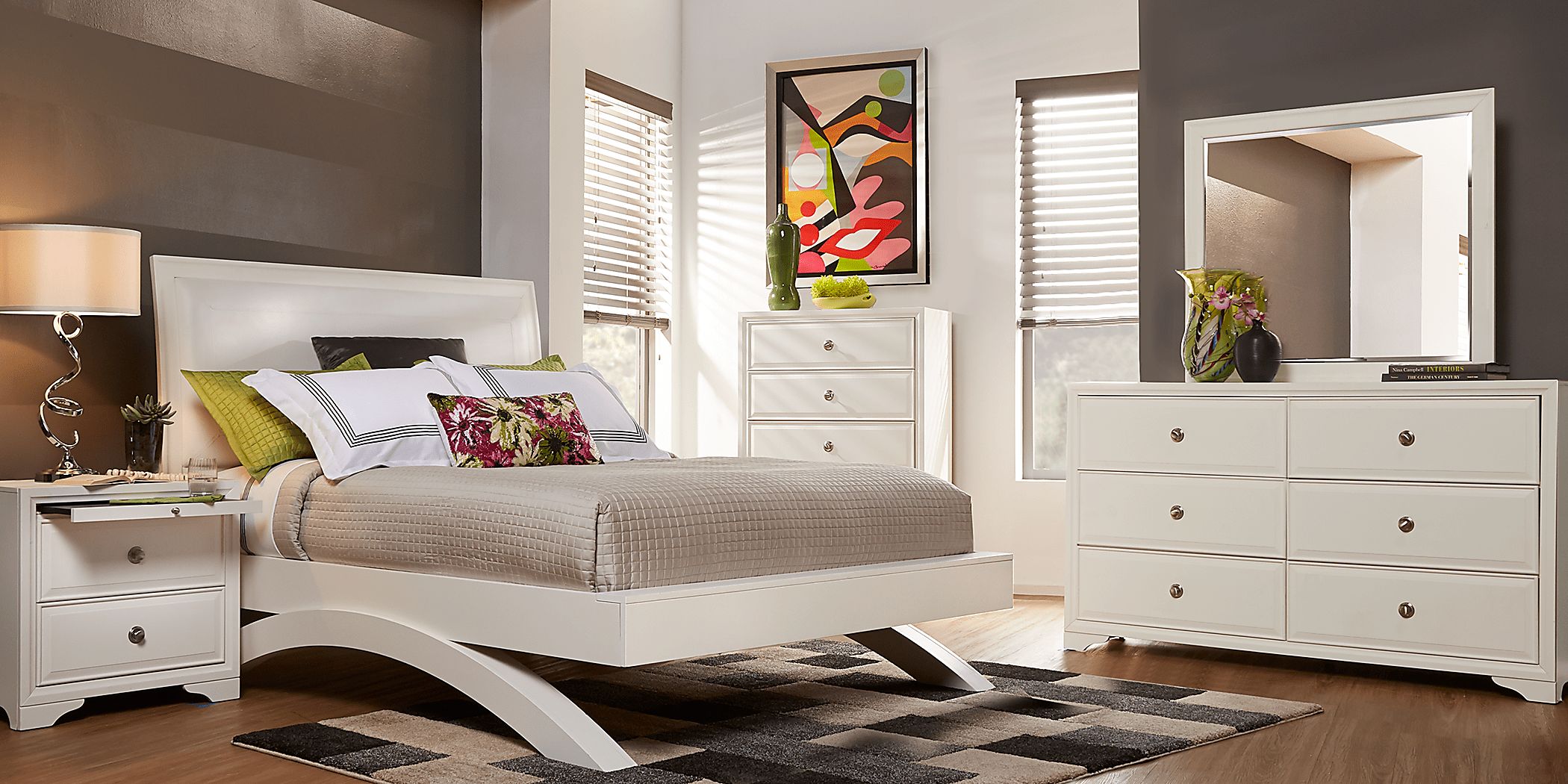 Vegas 5 Pc White Colors,White Queen Bedroom Set With Dresser, Mirror, 3 Pc  Queen Panel Bed - Rooms To Go