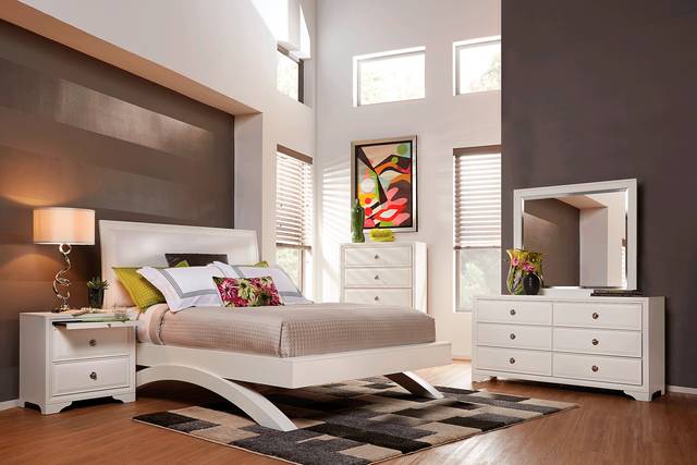 Belcourt White 5 Pc Queen Upholstered Sleigh Arch Bedroom - Thumbnail - Image 1