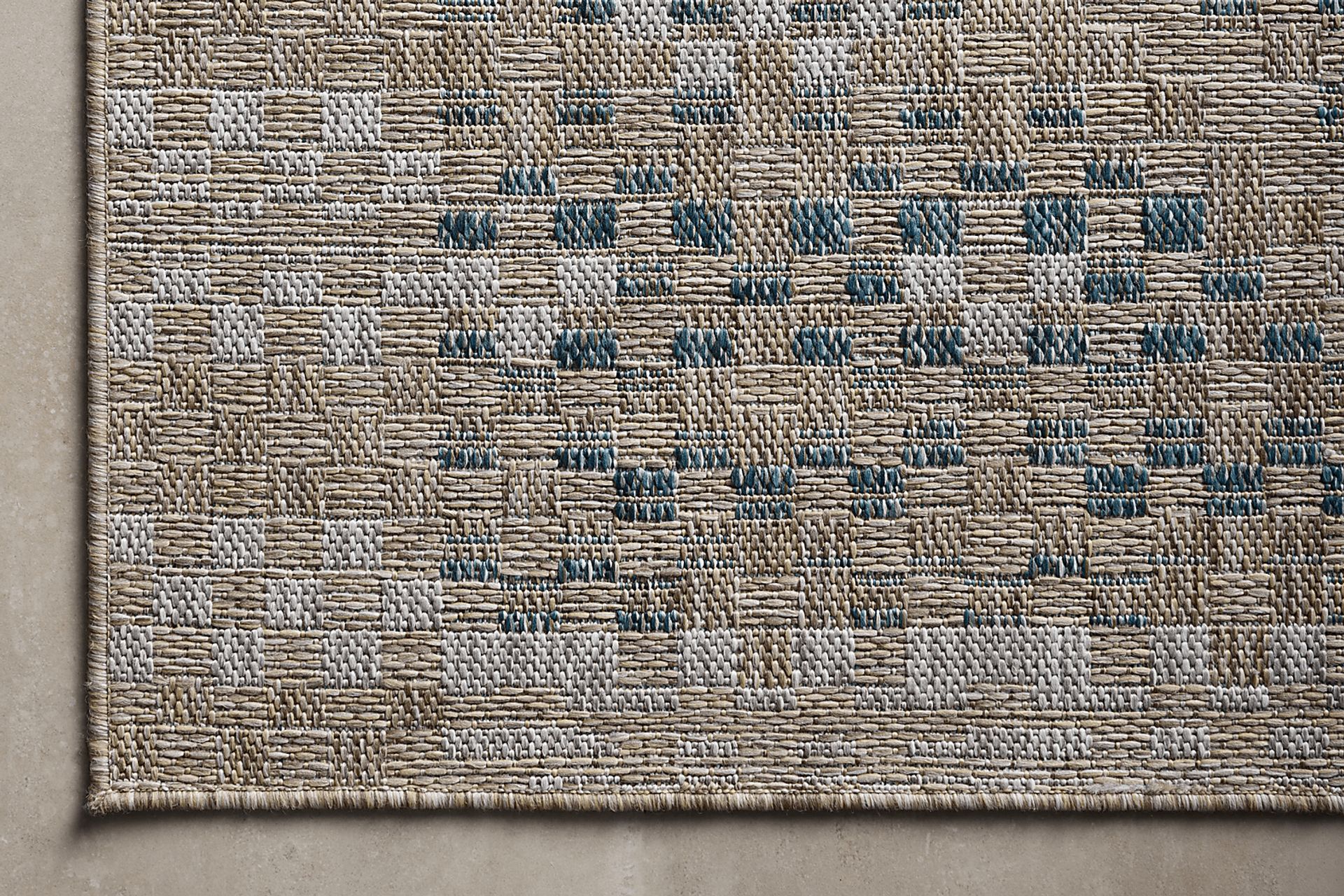 Bell Canyon Natural 7'10 x 10' Indoor/Outdoor Rug - Image 2