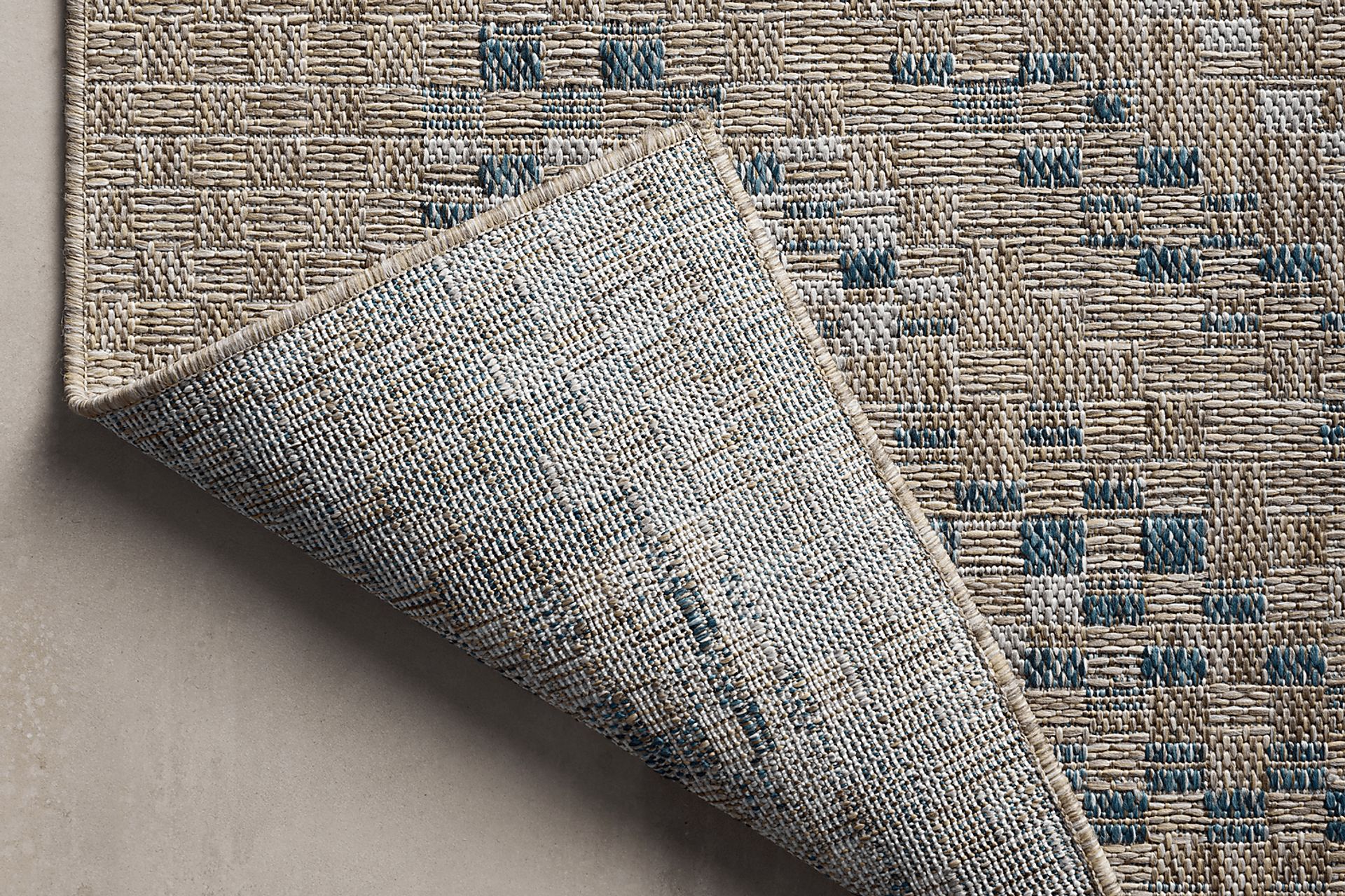 Bell Canyon Natural 7'10 x 10' Indoor/Outdoor Rug - Image 3