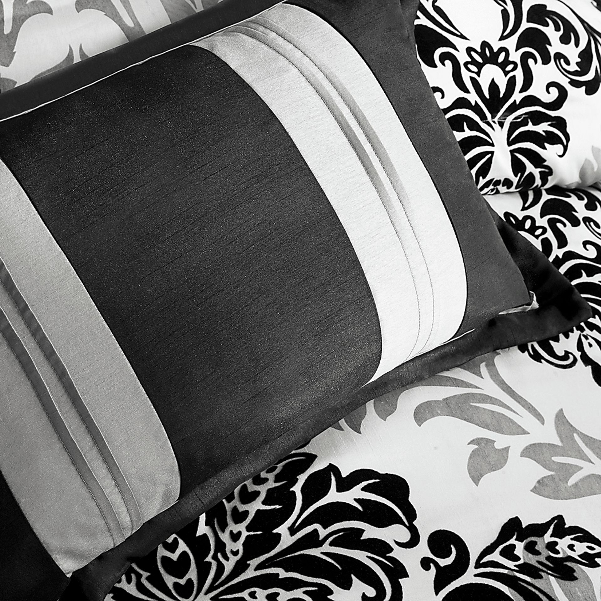 Bellaire Gray 7 Pc King Comforter Set - Image 5
