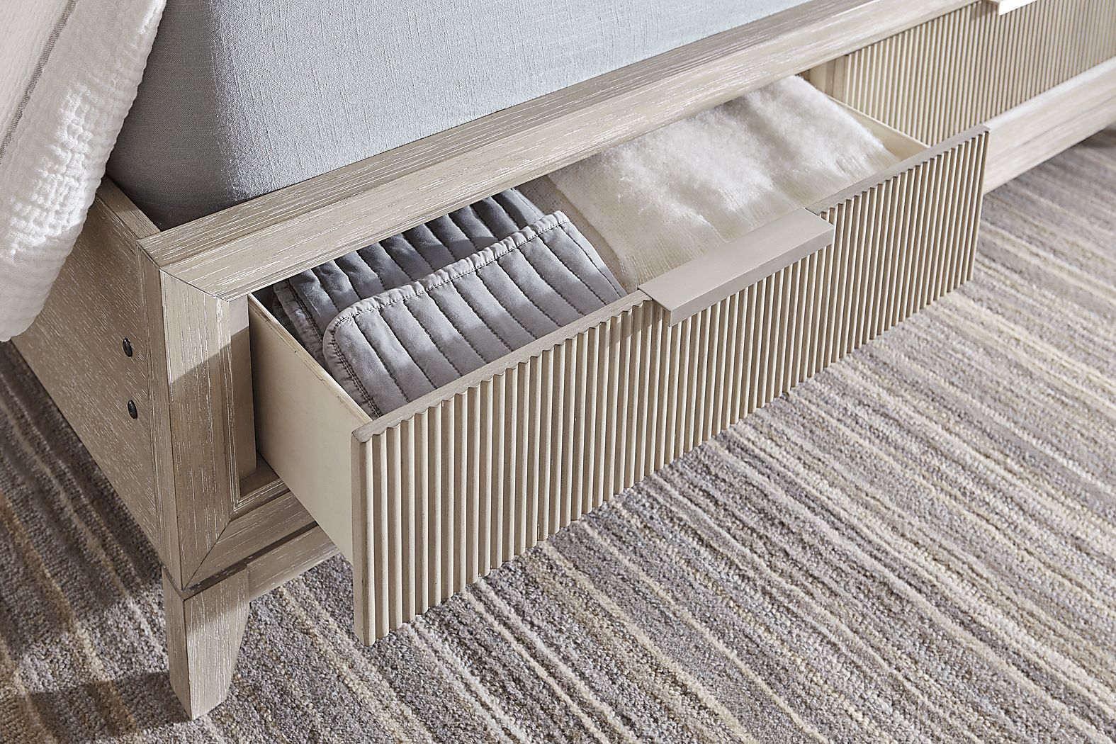 Bellante Bedroom Set