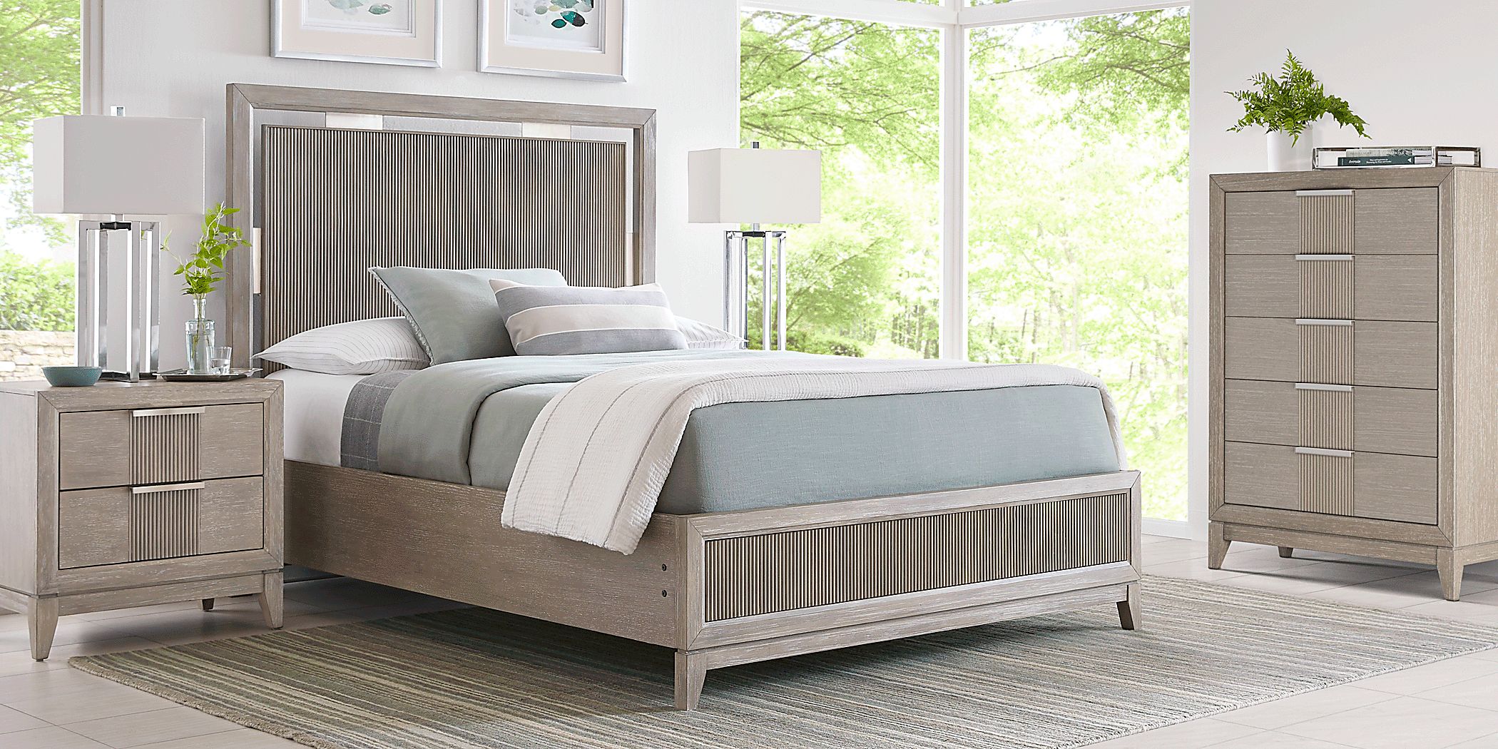 https://assets.roomstogo.com/product/bellante-gray-5-pc-king-panel-bedroom_3035934P_image-room?cache-id=3301de765b253c5fd07a30f8afd34567