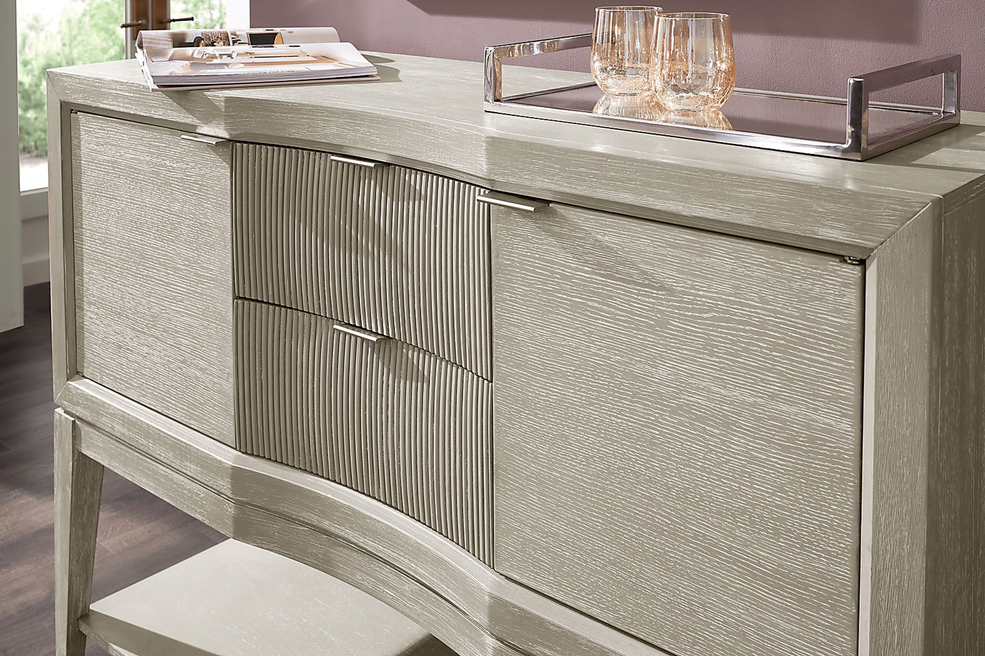 Bellante Gray Server - Image 5