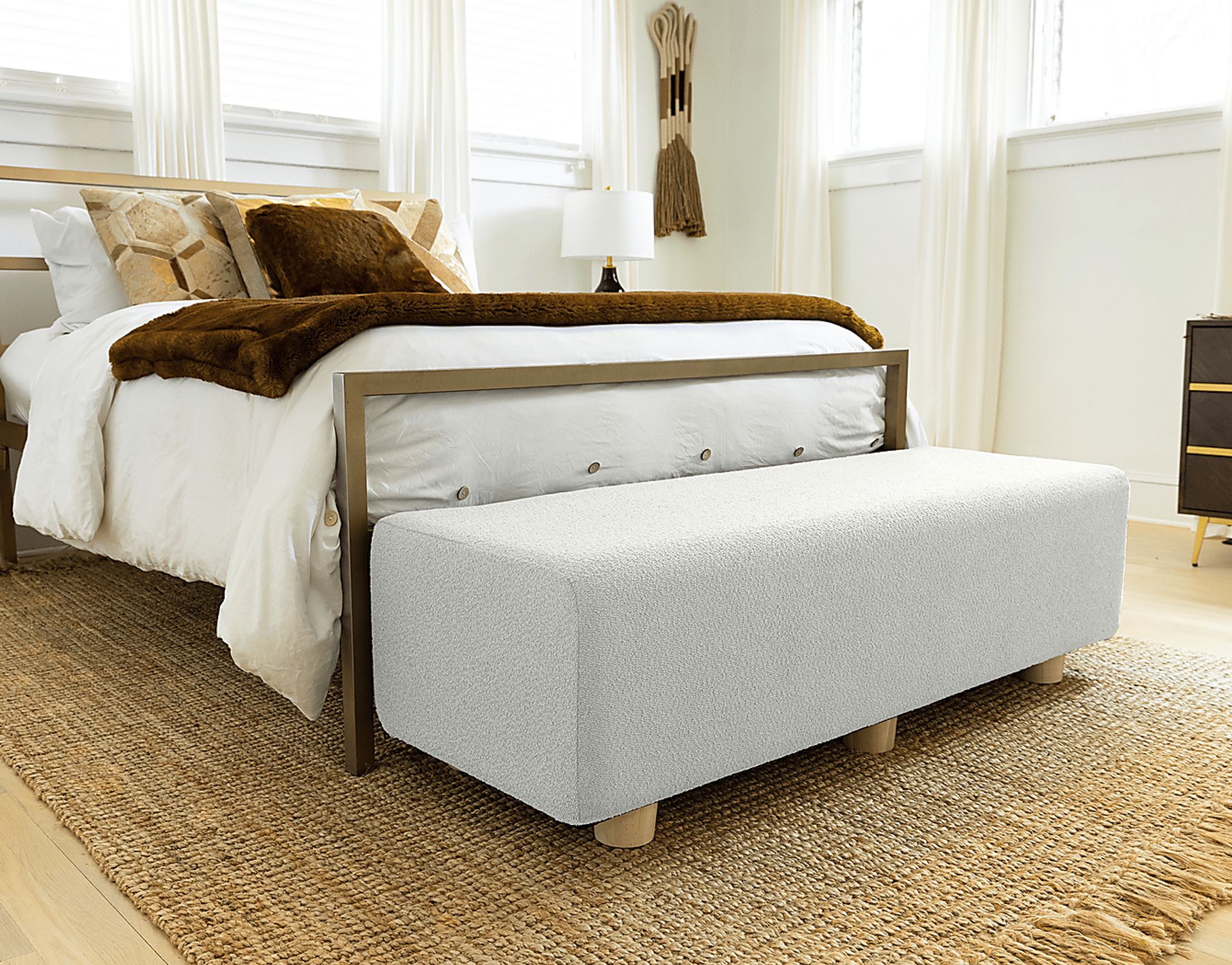 Bellemere White Queen Bed Bench - Image 2