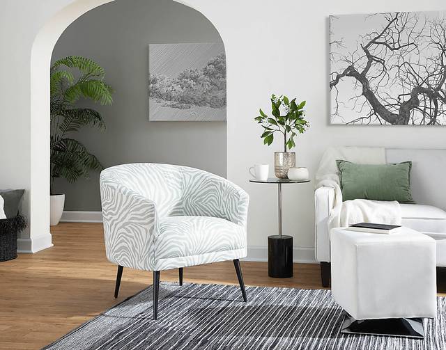 Bellglen Black Accent Table - Thumbnail - Image 7