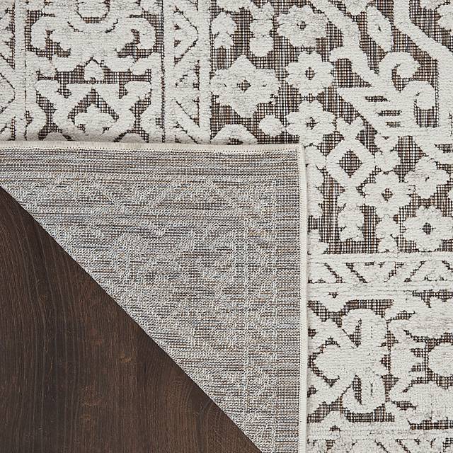 Belvie Beige 8' x 11' Indoor/Outdoor Rug - Thumbnail - Image 5