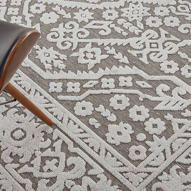 Belvie Beige 8' x 11' Indoor/Outdoor Rug - Thumbnail - Image 8
