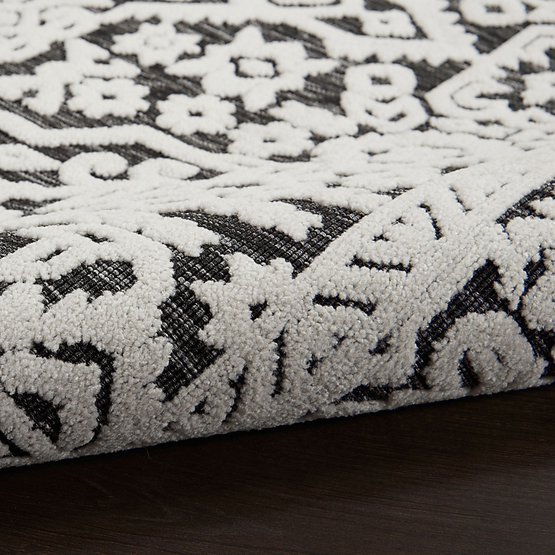 Belvie Dark Gray 5' x 7' Indoor/Outdoor Rug - Image 2