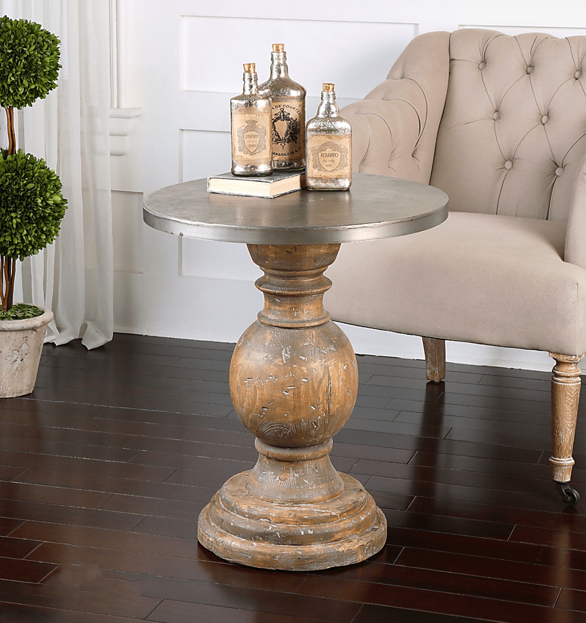 Bendye Silver Accent Table - Image 3