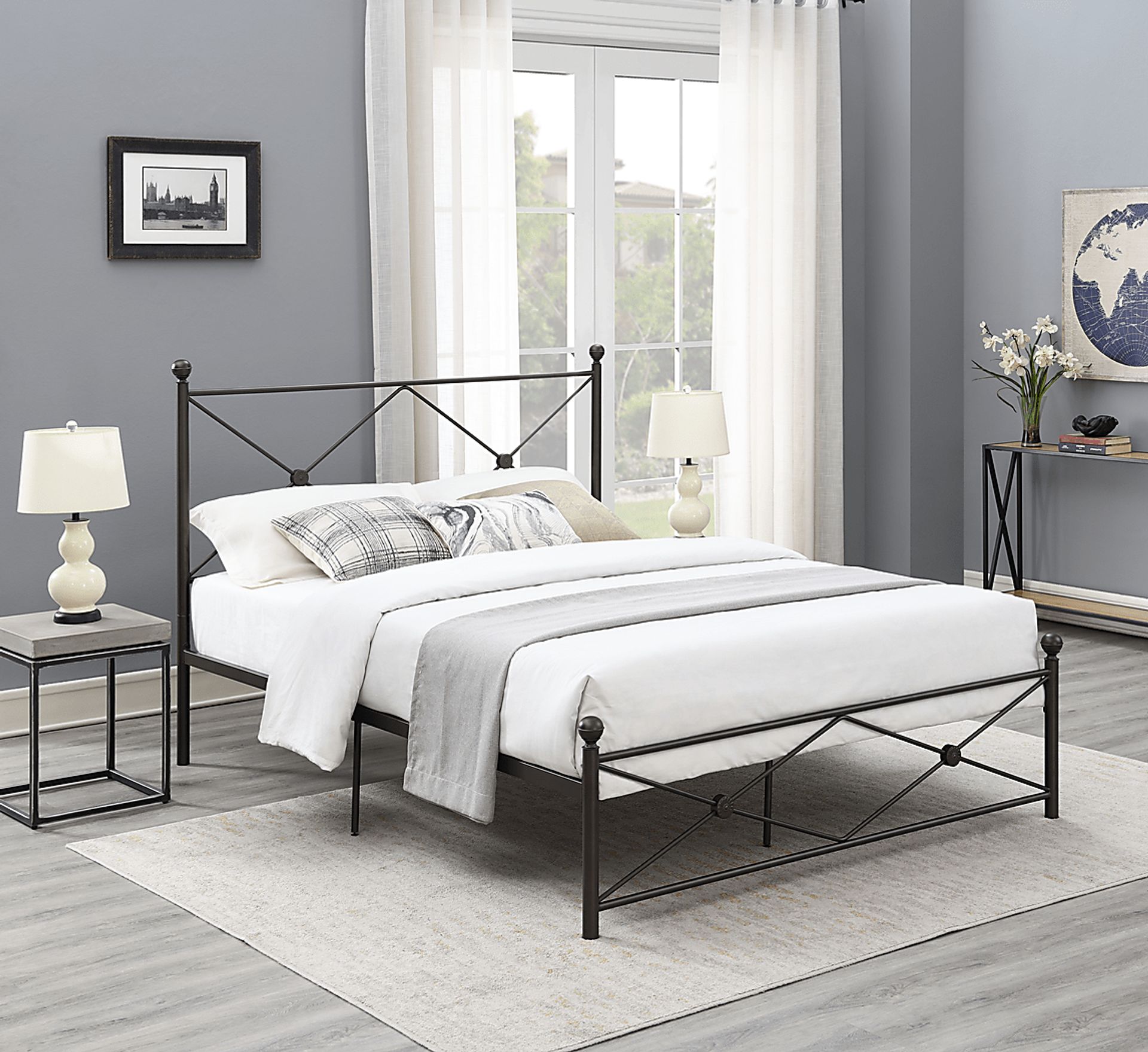 Benecia Bronze King Bed - Image 3
