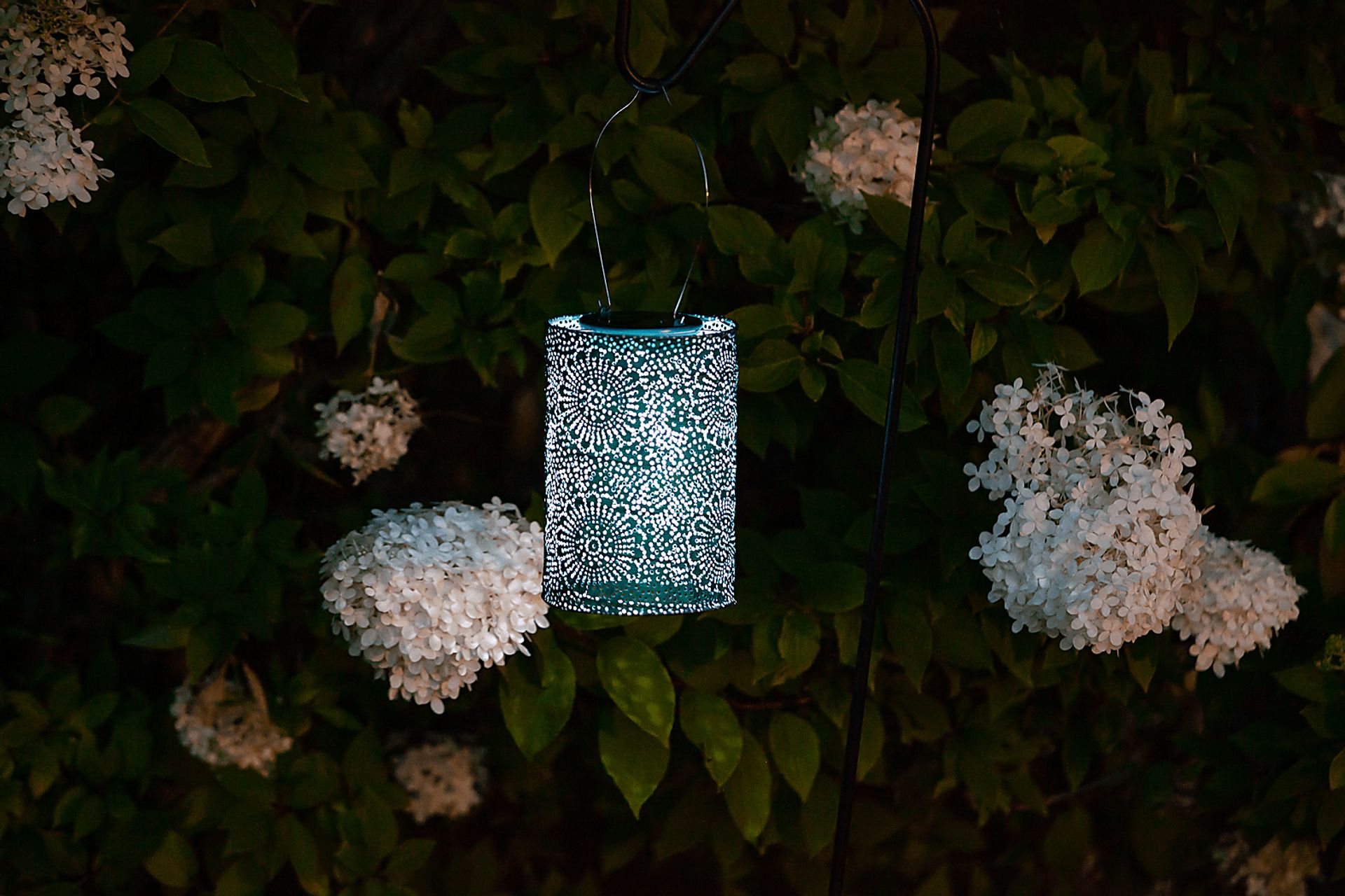 Bento Shade Outdoor Emerald Solar Lantern - Image 13