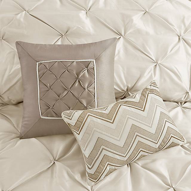 Bergerae Ivory 7 Pc California King Comforter Set - Thumbnail - Image 7
