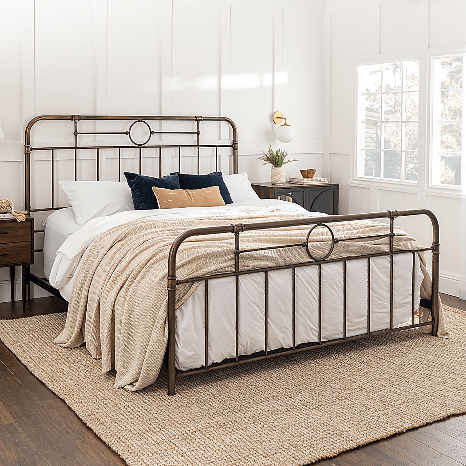 Bernius Bronze King Bed - Image 2