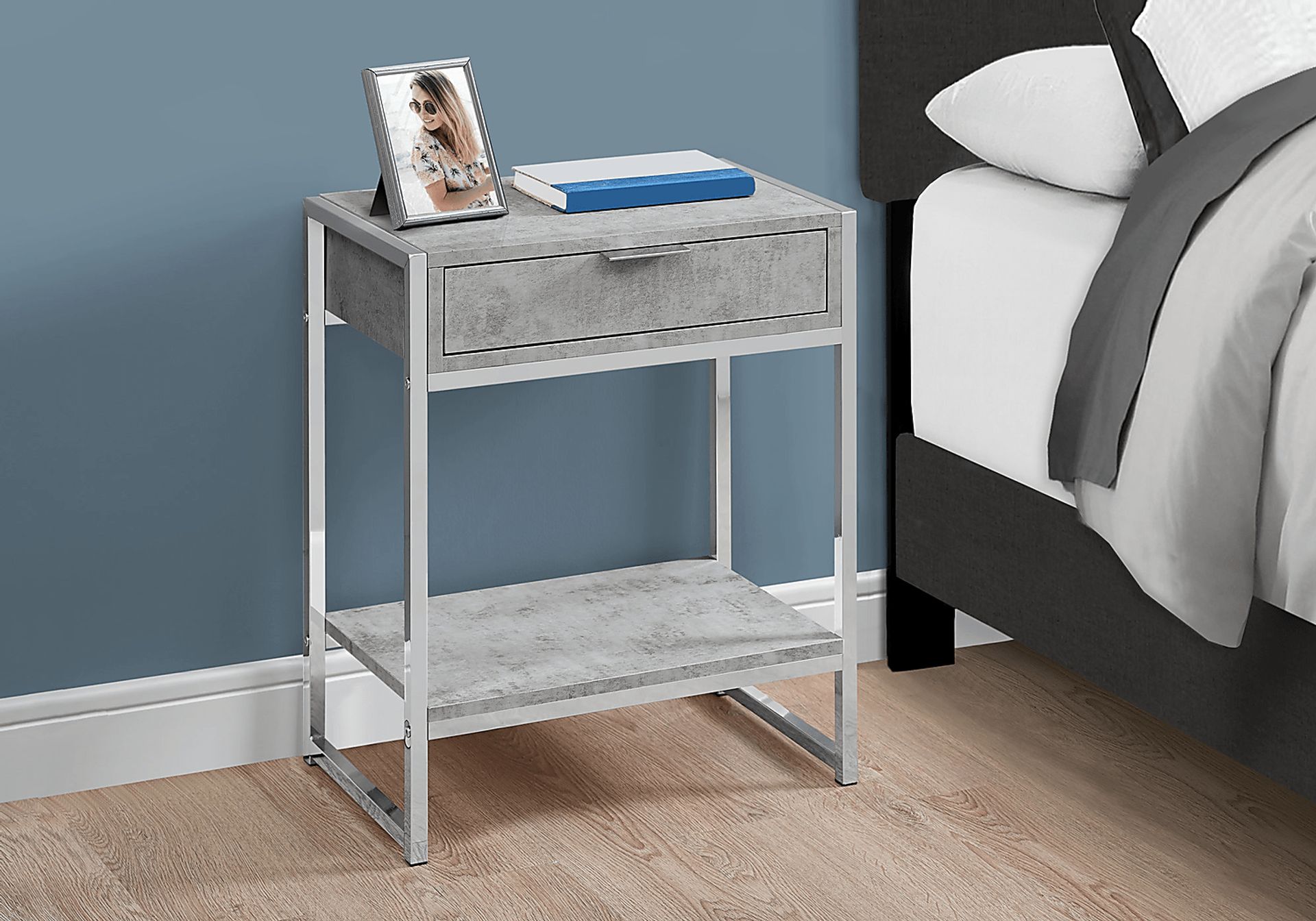 Berrien Gray Accent Table - Image 3