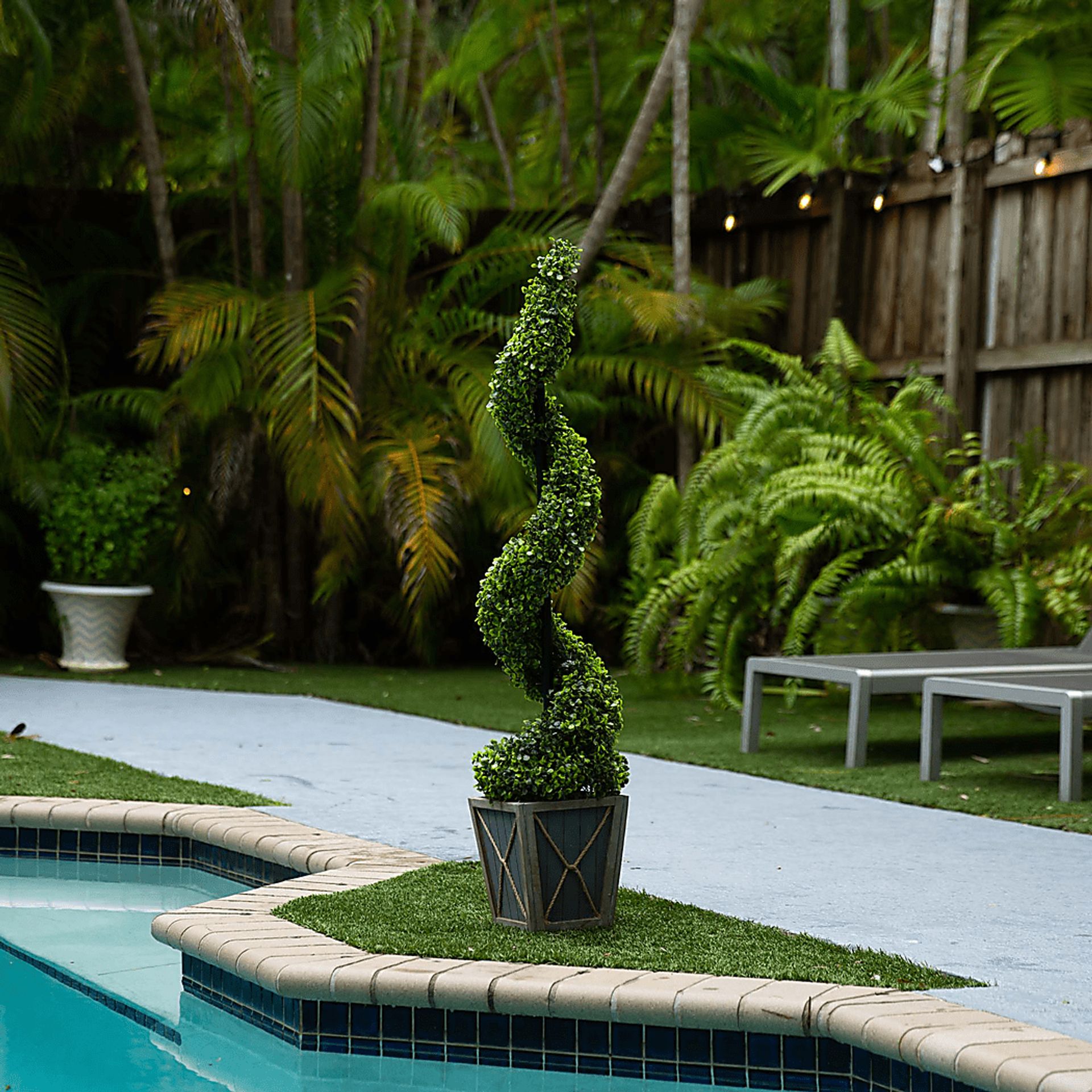 Berteau Green Artificial Boxwood Spiral Tree - Image 8