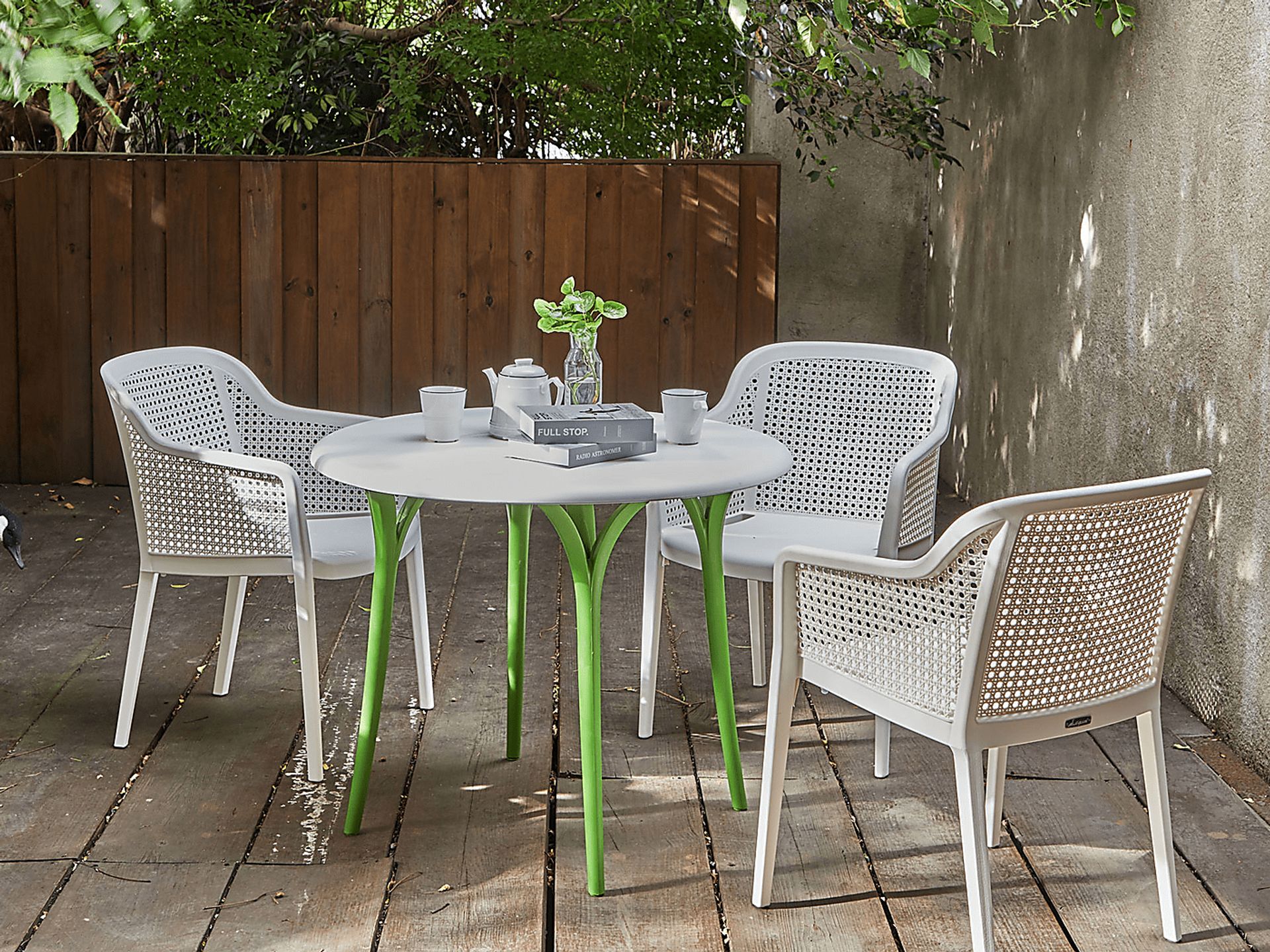 Beswick Green 35 in. Round Outdoor Dining Table - Image 4