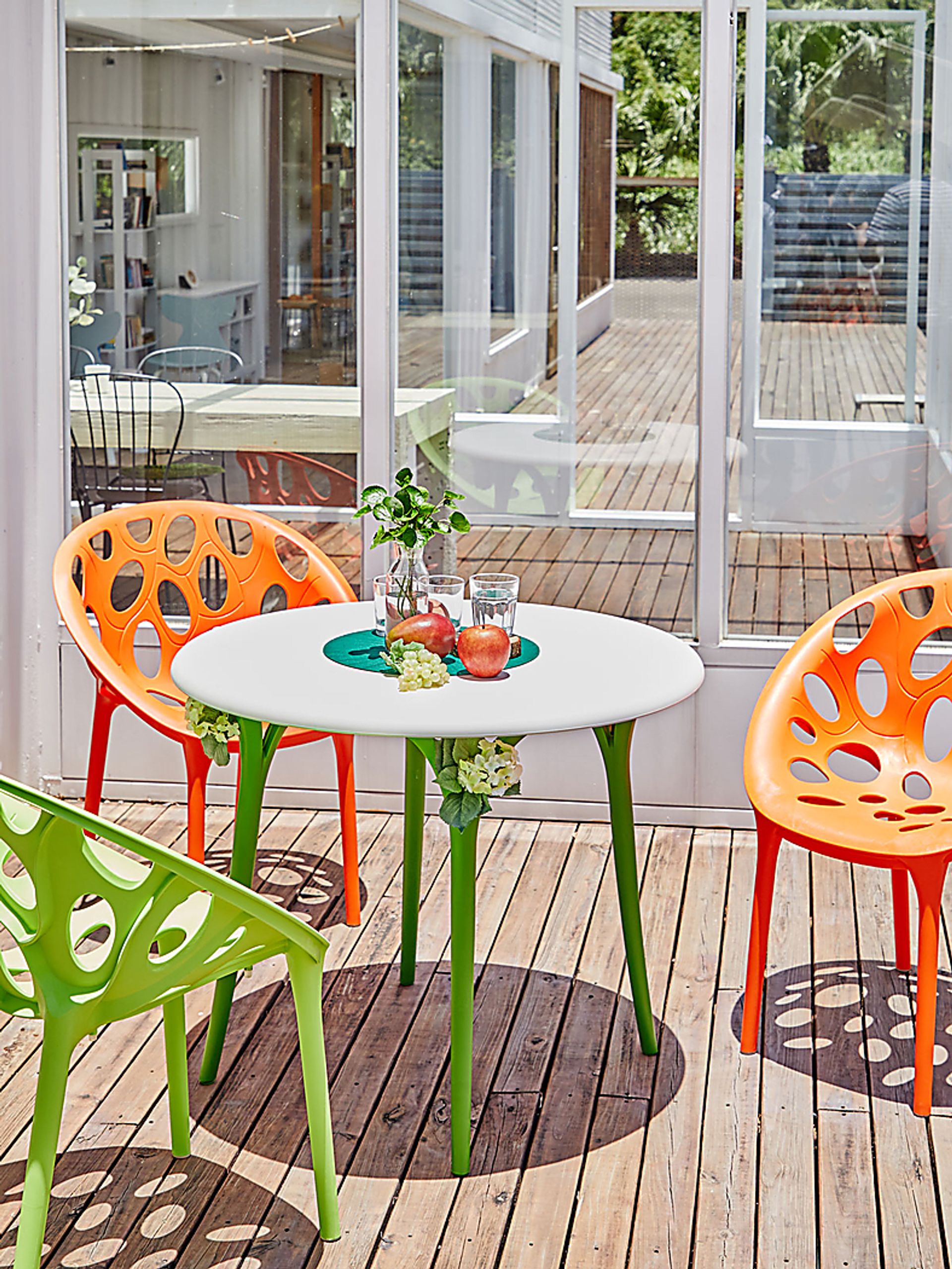 Beswick Green 35 in. Round Outdoor Dining Table - Image 5