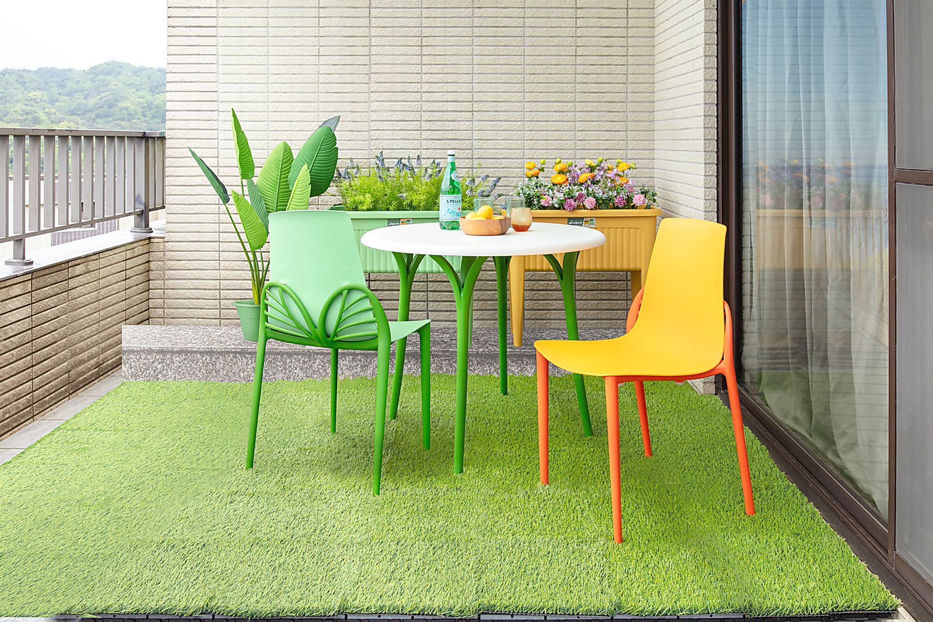 Beswick Green 35 in. Round Outdoor Dining Table - Image 7
