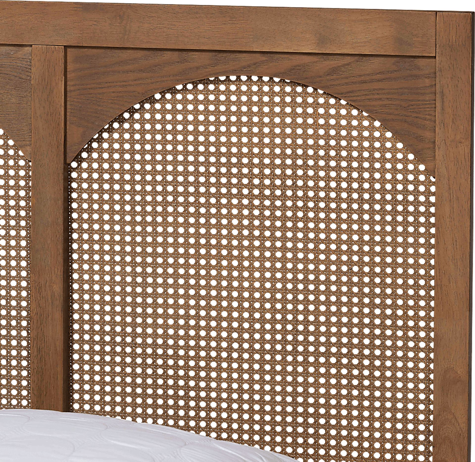 Bethwayne Brown King Platform Bed - Image 6