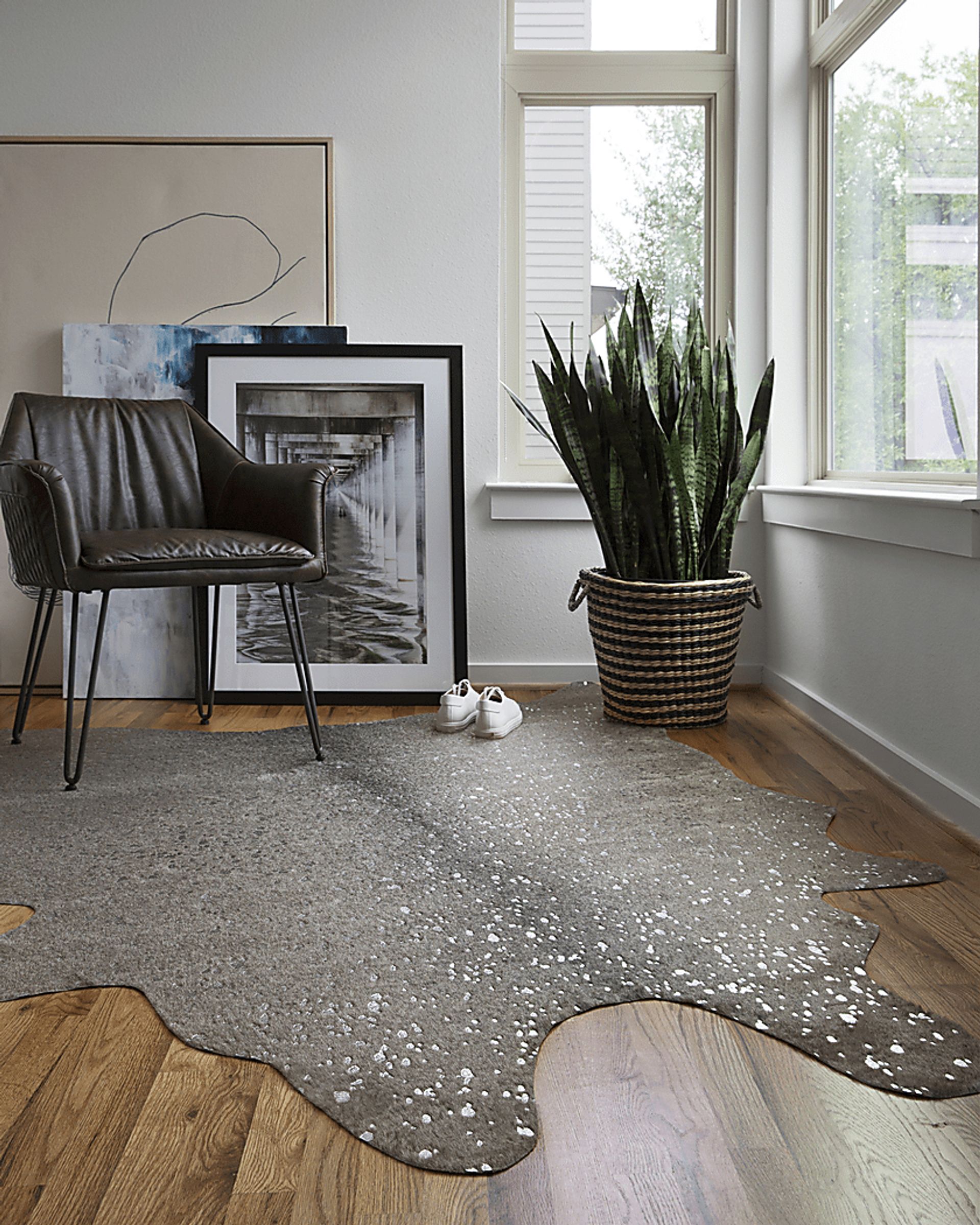 Bheka Gray 6'2 x 8' Rug - Image 2