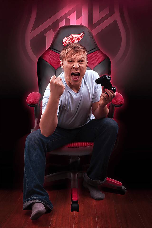 Big Team NHL Detroit Redwings Red Oversized Gaming Chair - Thumbnail - Image 4