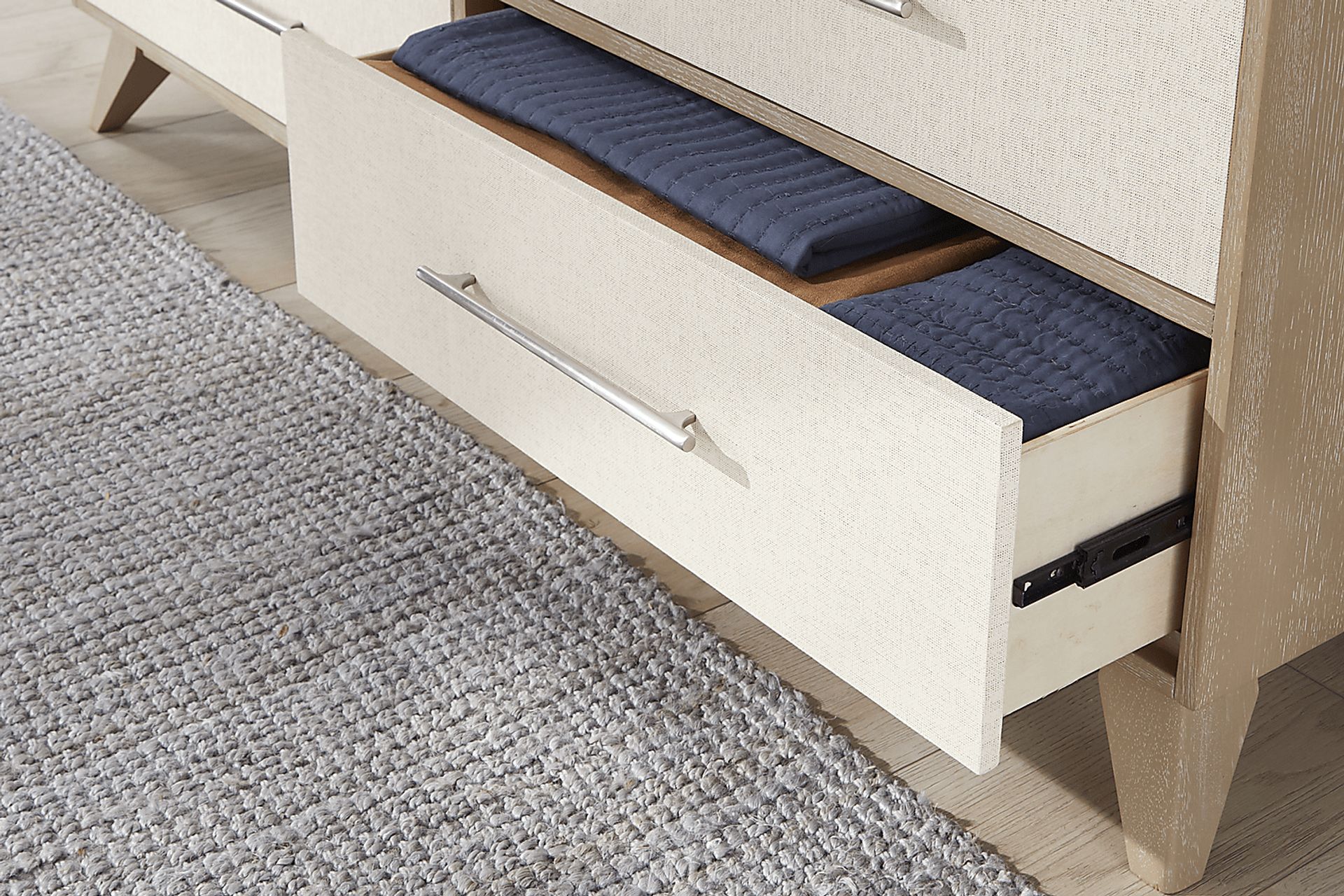 Biscayne Natural 5 Pc Queen Panel Bedroom - Image 9