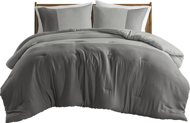Blackthornea Gray King/California King 3 Pc Comforter Set - Thumbnail - Image 5
