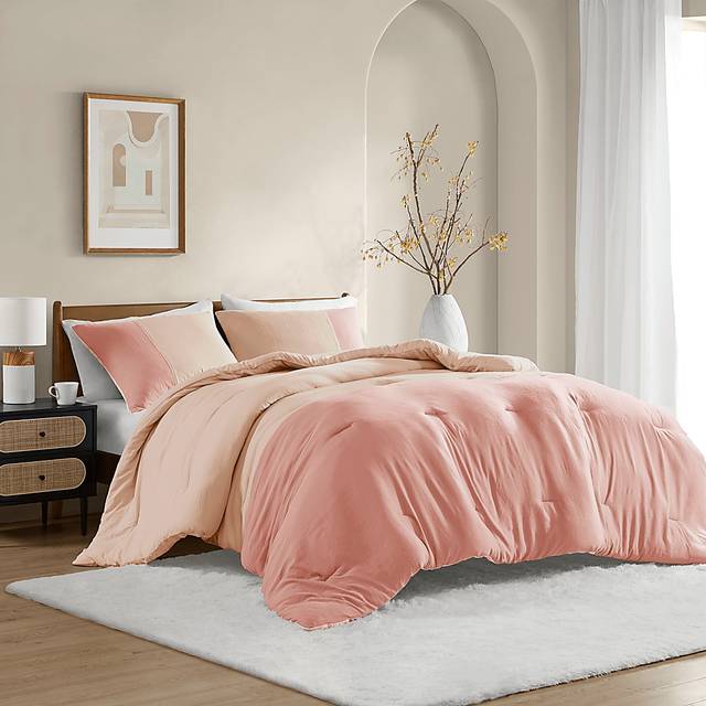 Blackthornea Pink King/California King 3 Pc Comforter Set - Thumbnail - Image 4