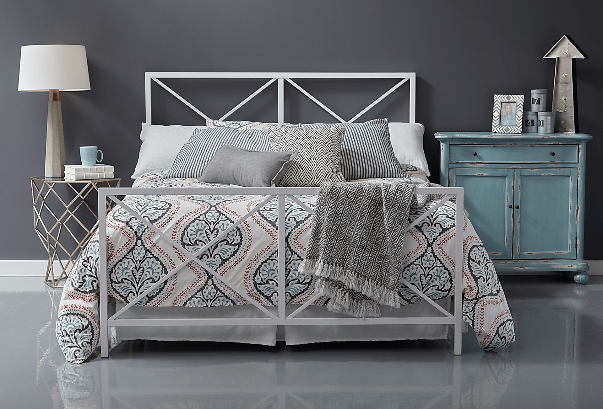 Blanca White Queen Bed - Image 6