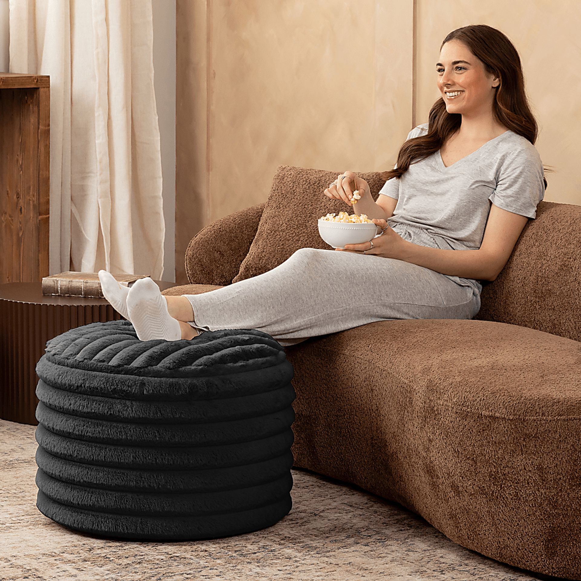 Blossi Black Pouf - Image 4
