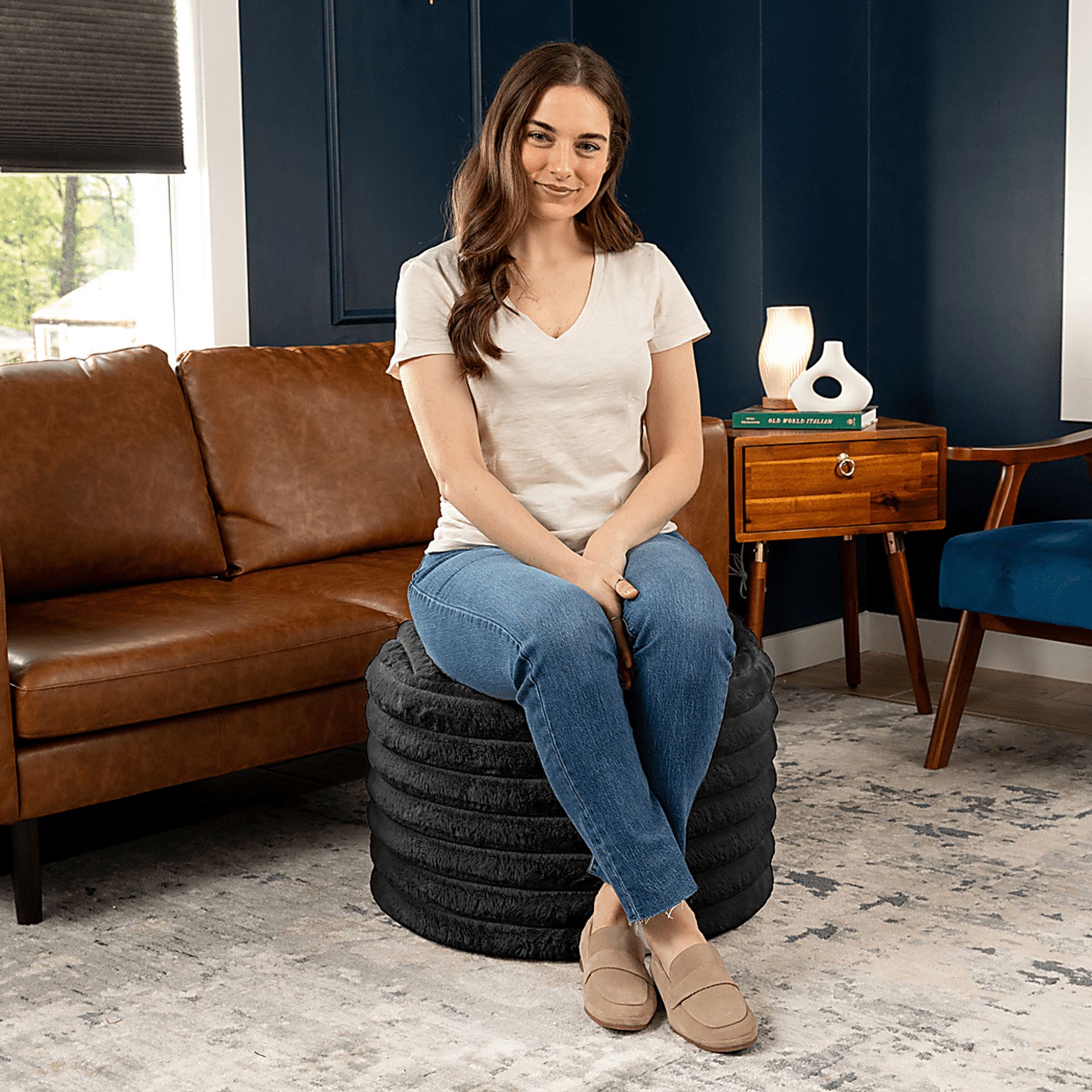 Blossi Black Pouf - Image 5