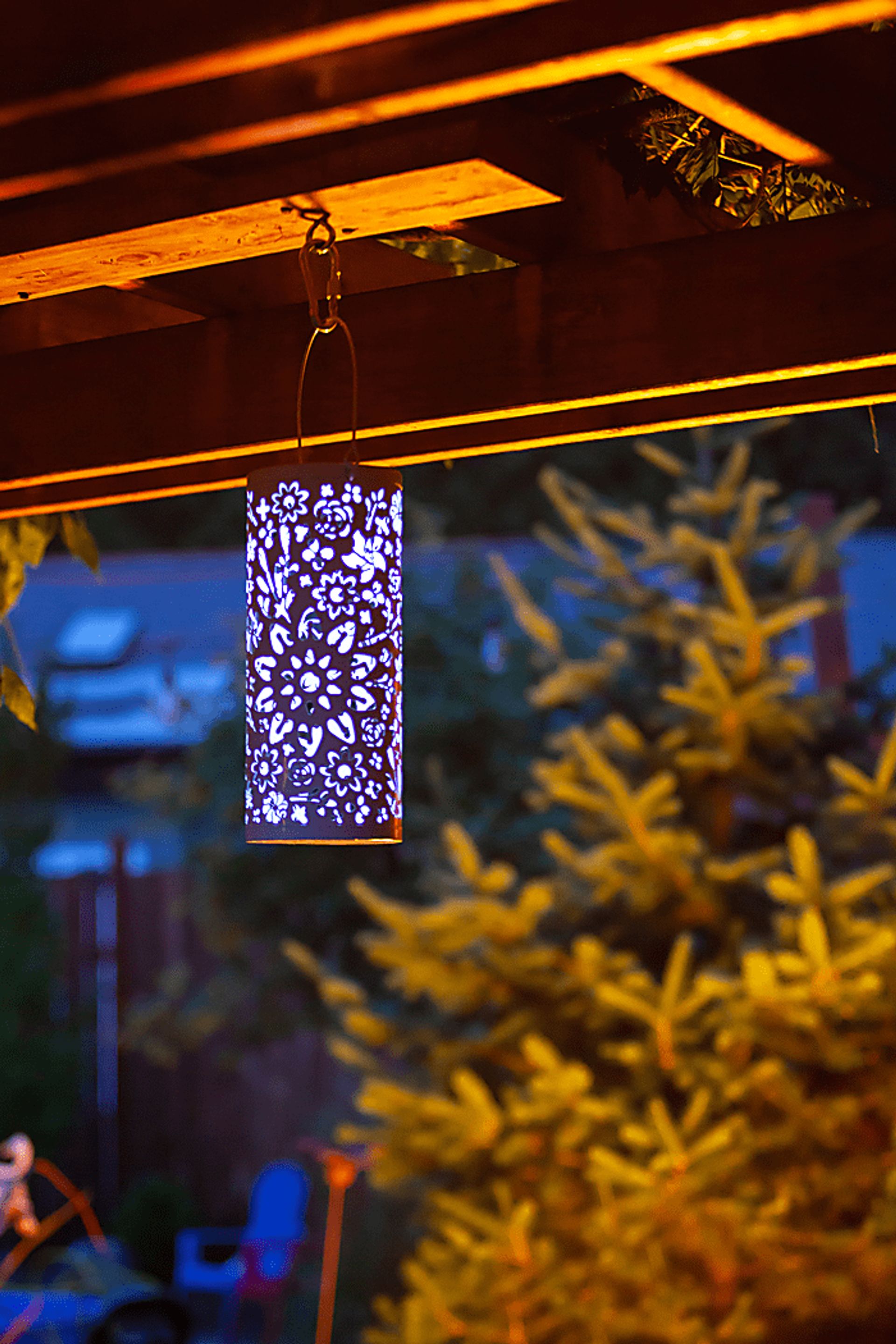 Blossom Hill White Outdoor Solar Lantern - Image 5
