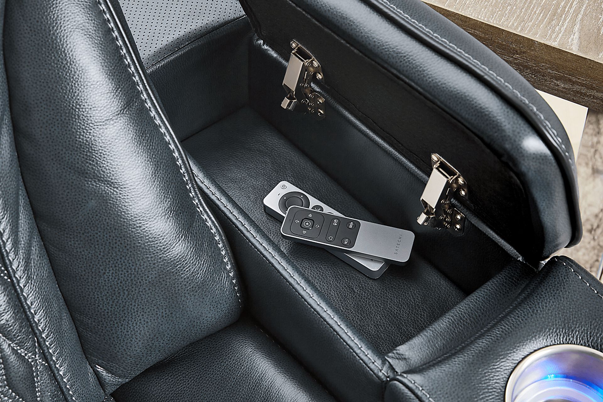 Blue Leather Sound Tech by Shaq Recliner To Go - Image 5