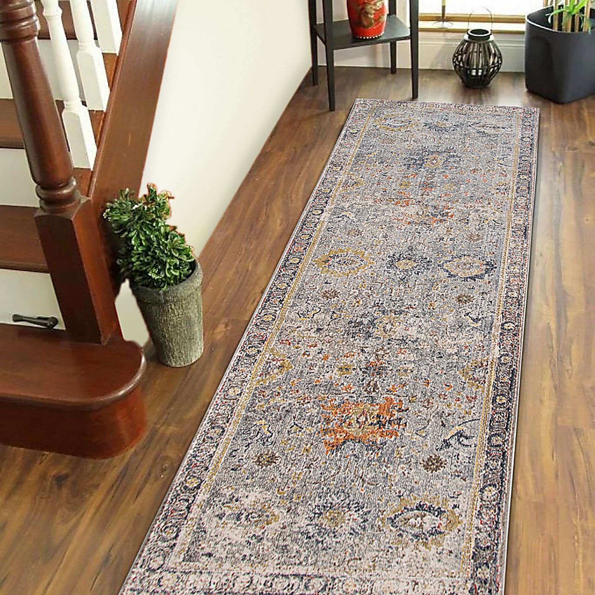 Blueriver Charcoal 2'6 x 7'10 Runner Rug - Image 2