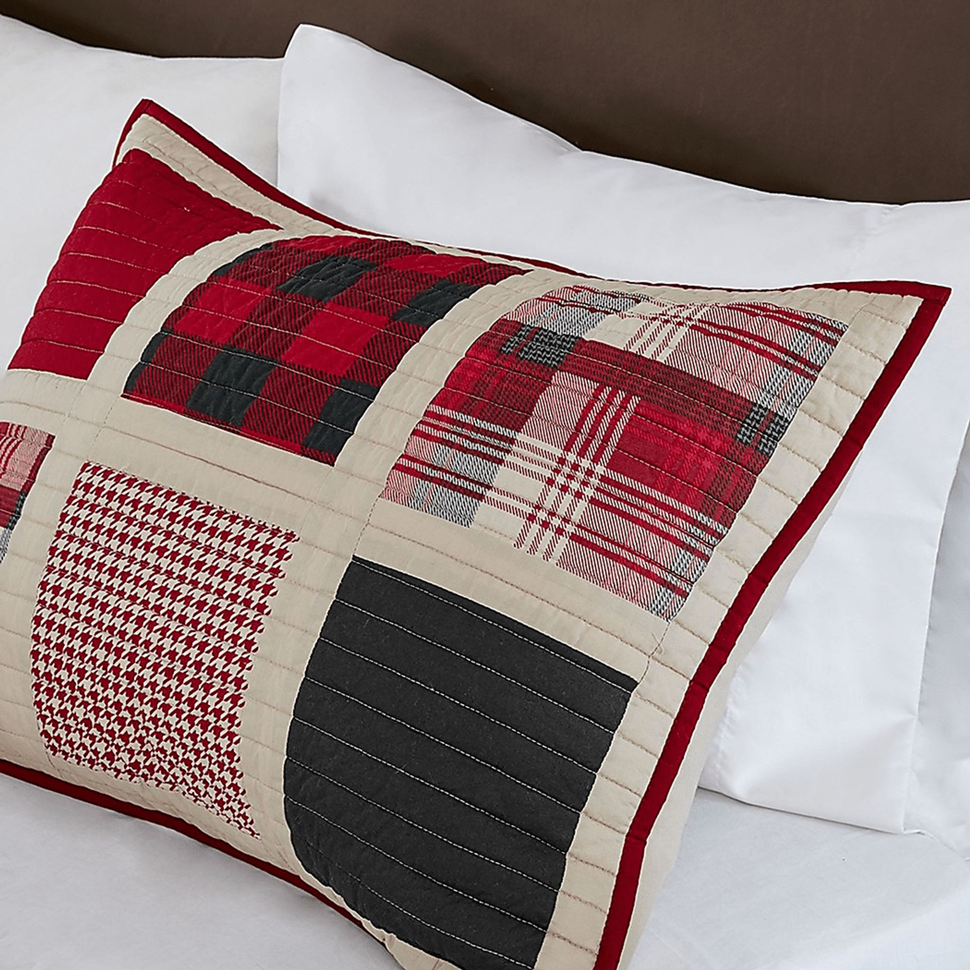 Blumentritt Red 3 Pc King/California King Quilt Set - Image 4