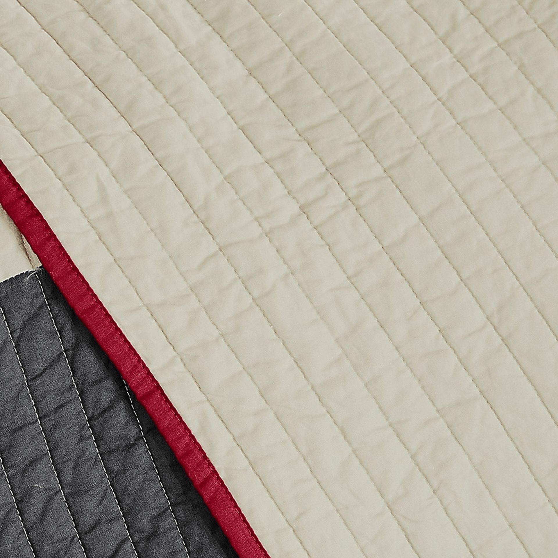 Blumentritt Red 3 Pc King/California King Quilt Set - Image 5