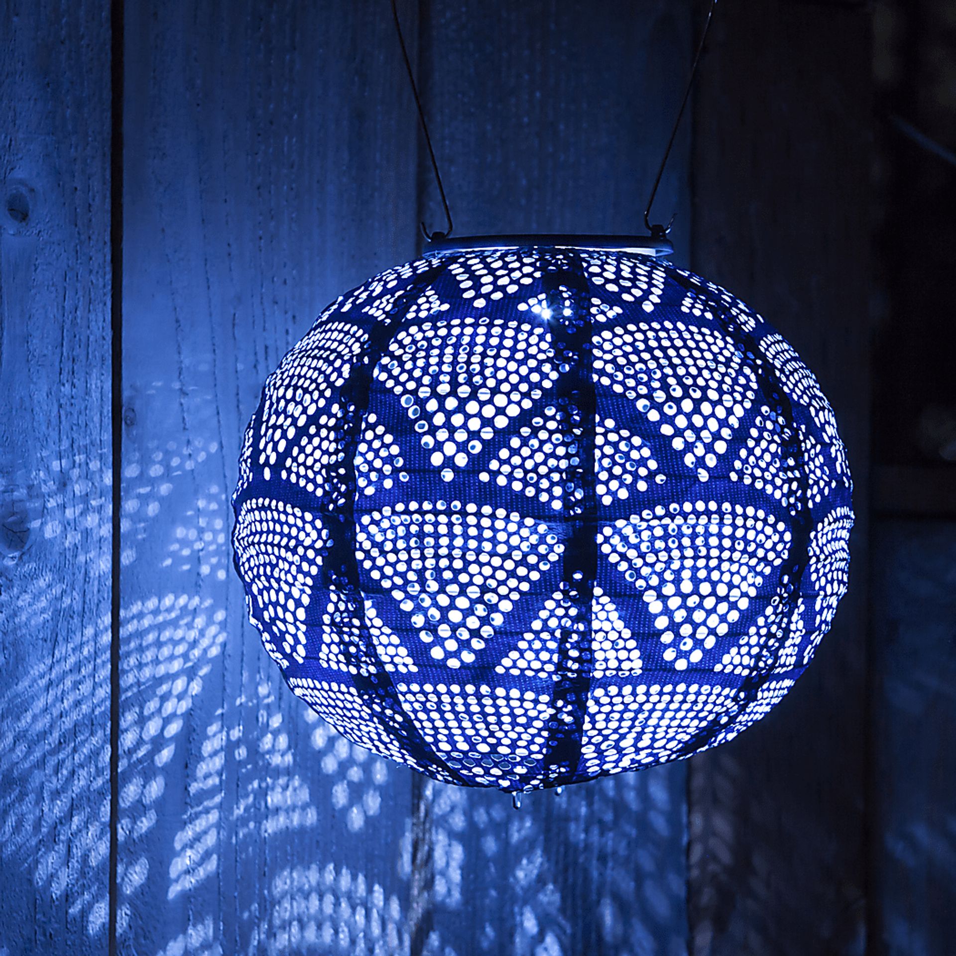 Bombora Sky Outdoor Solar Lantern - Image 4