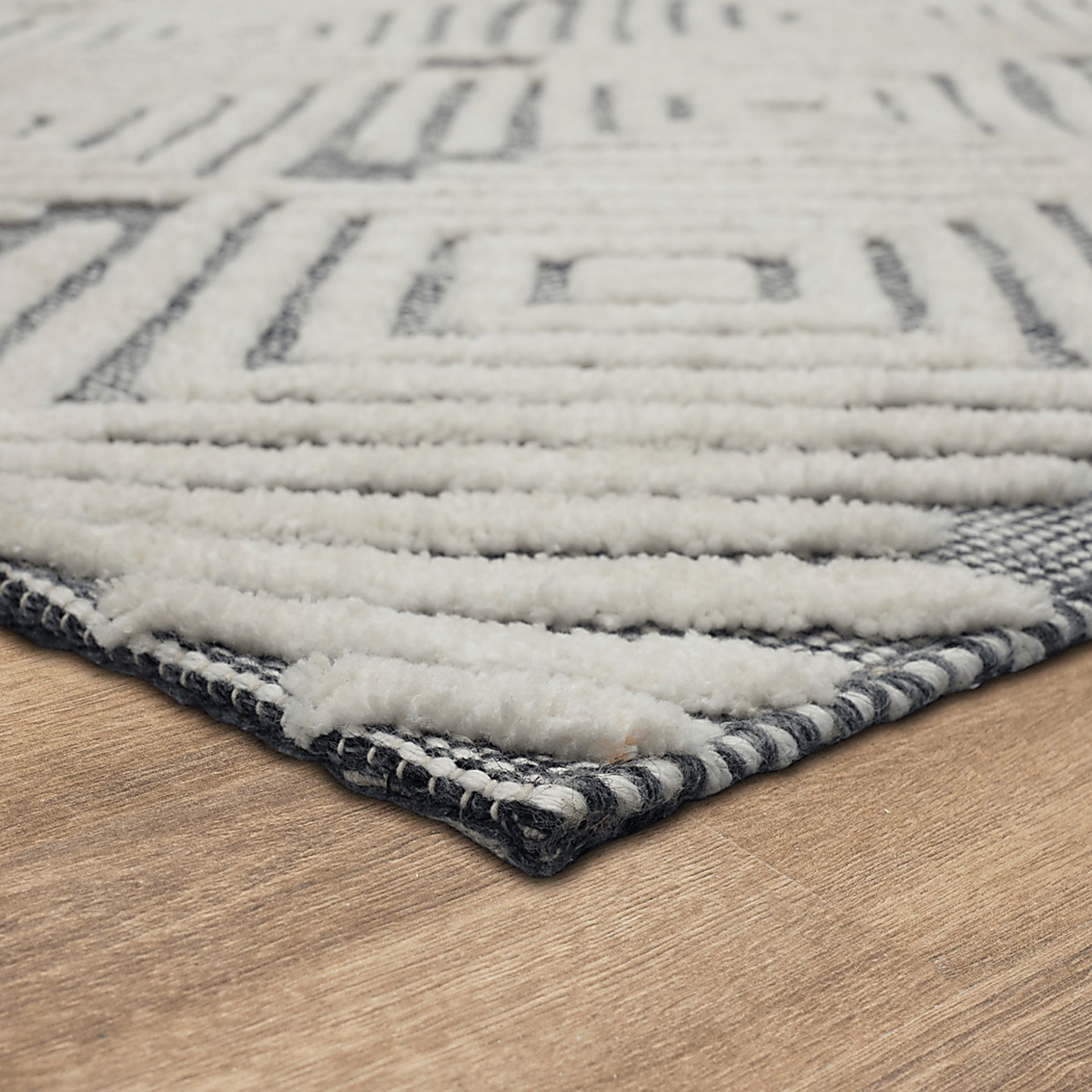 Bonnavista White 8' x 10' Rug - Image 6