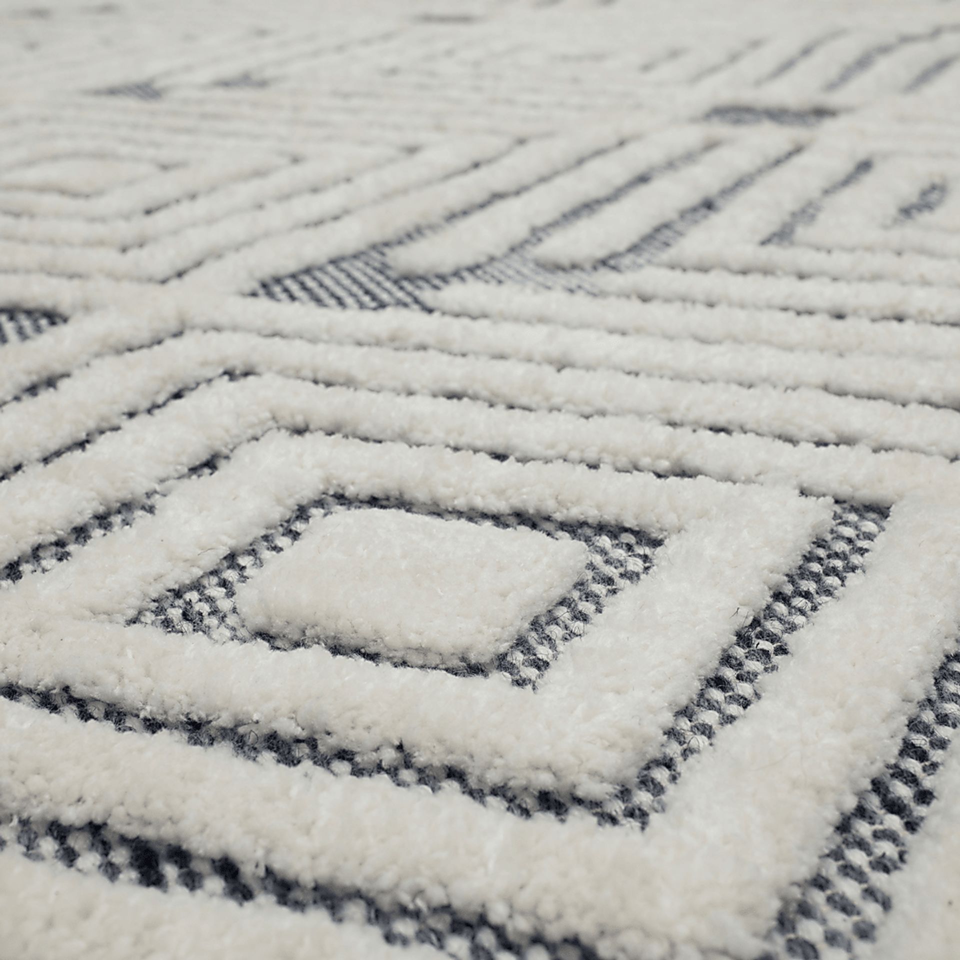 Bonnavista White 8' x 10' Rug - Image 7