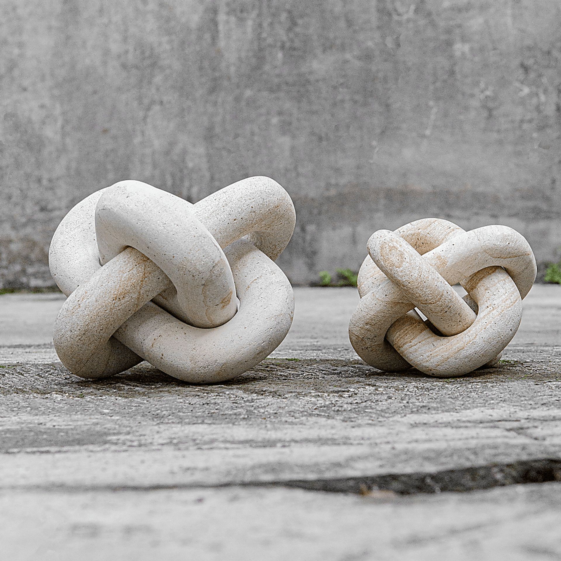 Bosko White Sculpture, Set of 2 - Image 5