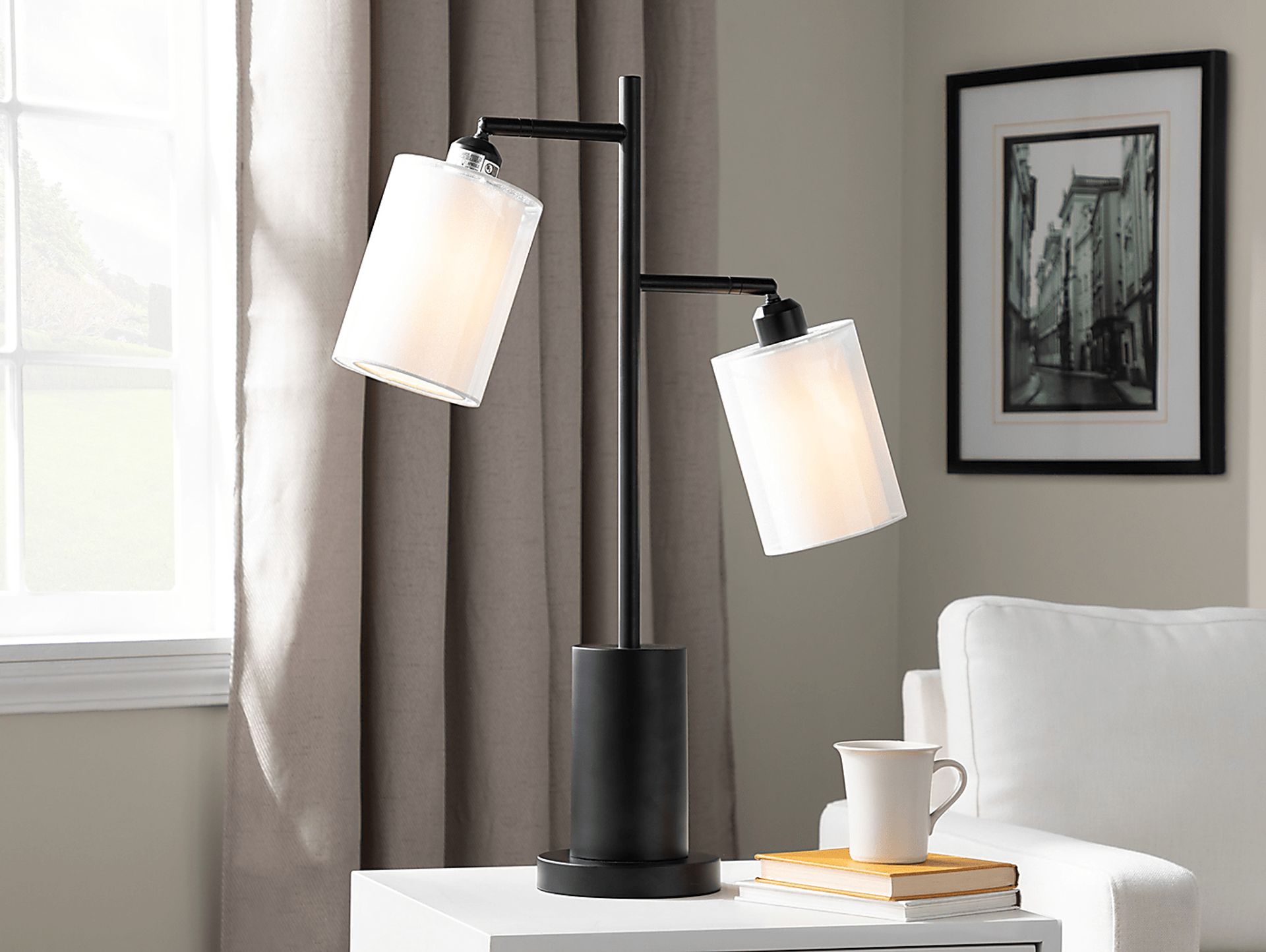 Boylston Avenue Black Lamp - Image 2