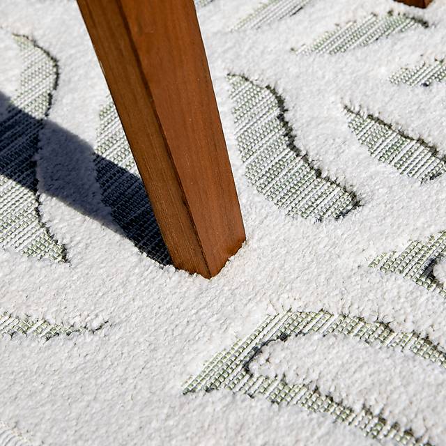 Boyum White 5'2 x 7'6 Rug - Thumbnail - Image 2