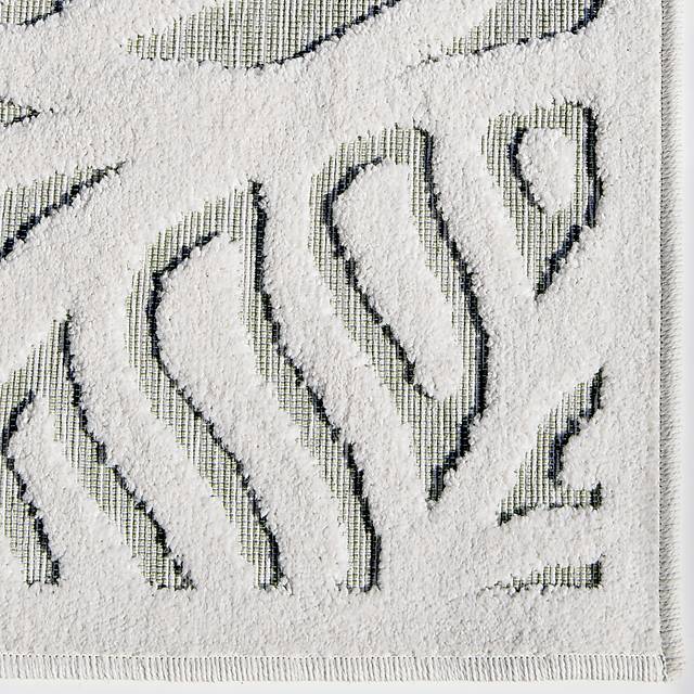 Boyum White 5'2 x 7'6 Rug - Thumbnail - Image 5