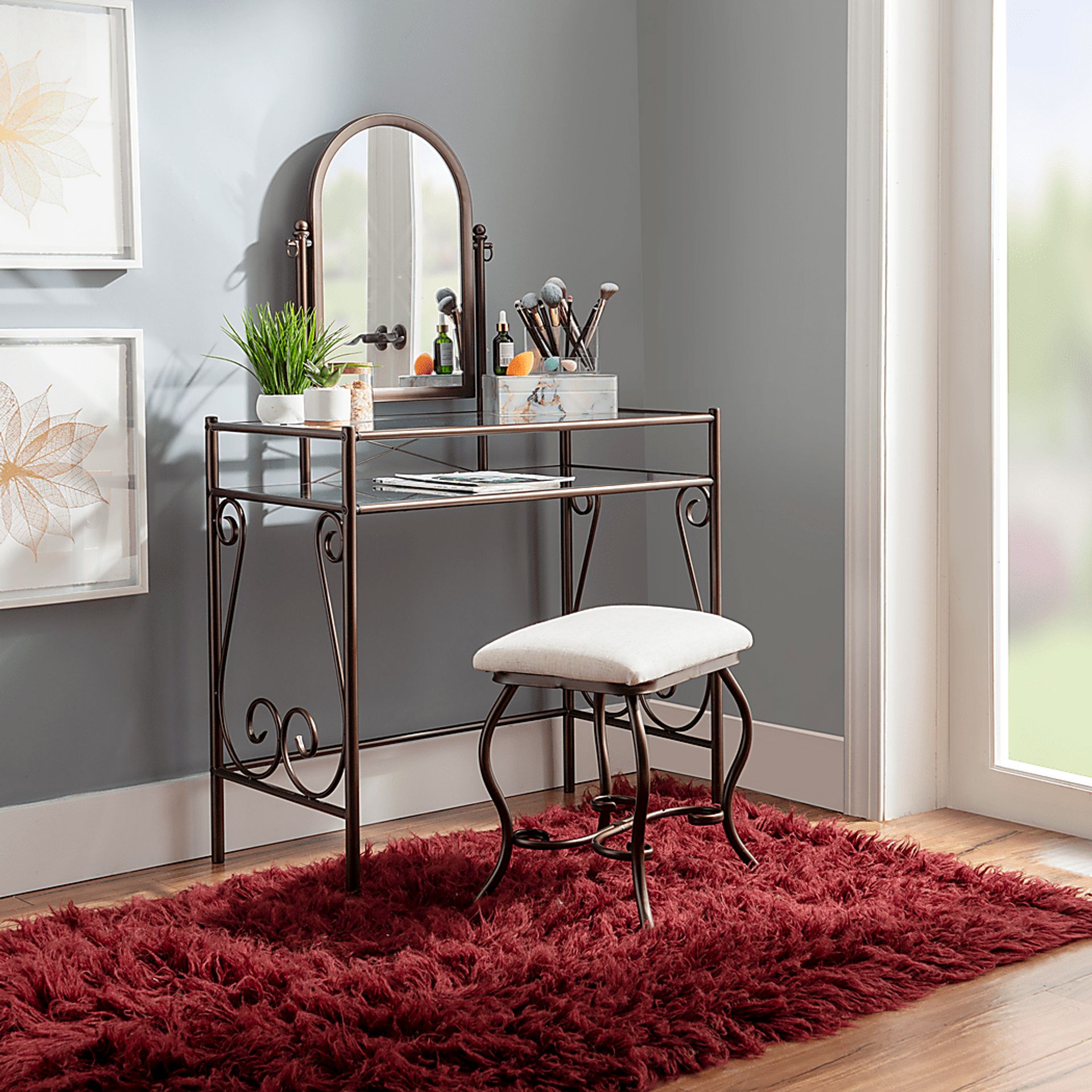 Braayfeild Bronze Metal Vanity Set - Image 2