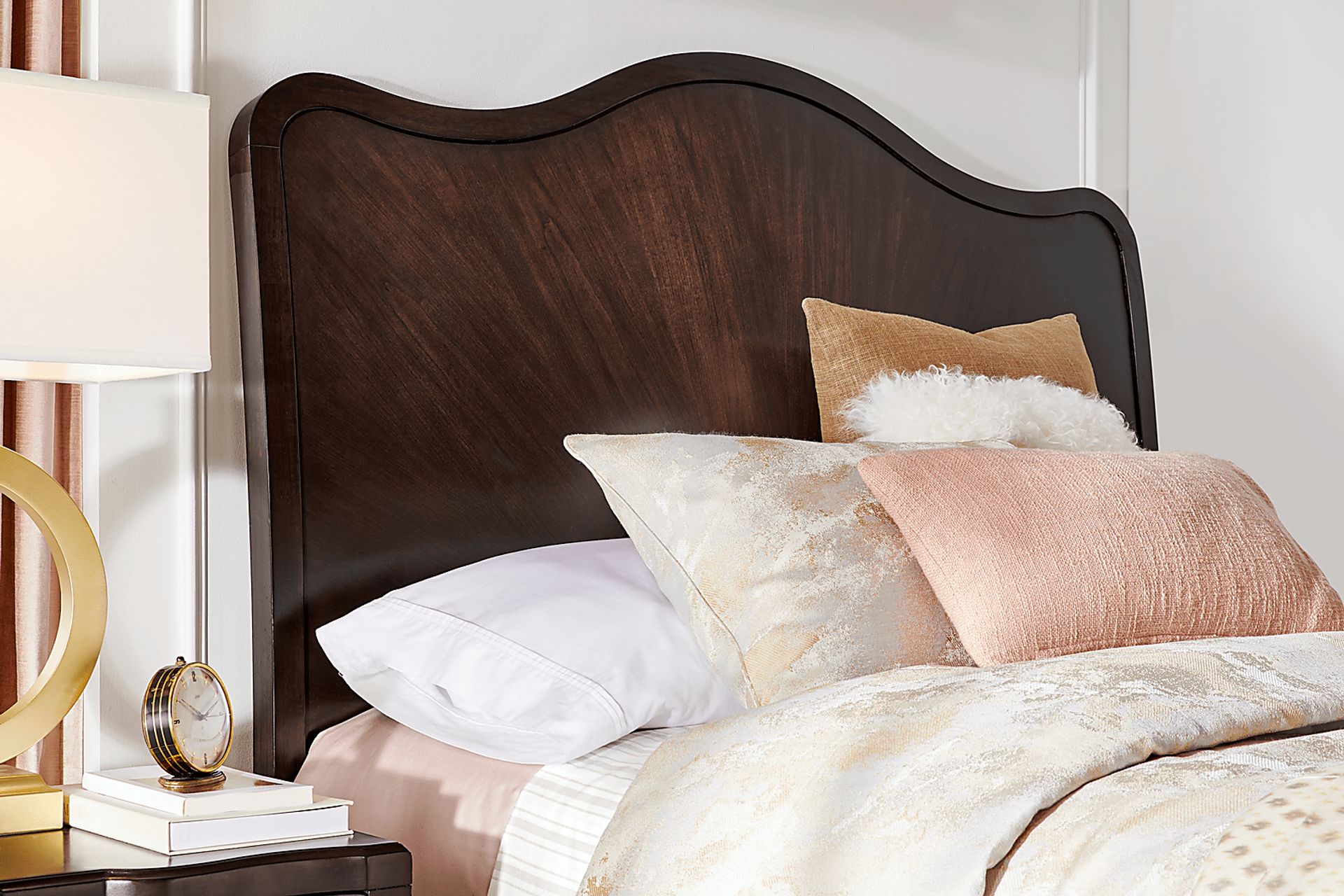 Bradbury Brown Cherry 7 Pc King Panel Bedroom - Image 3